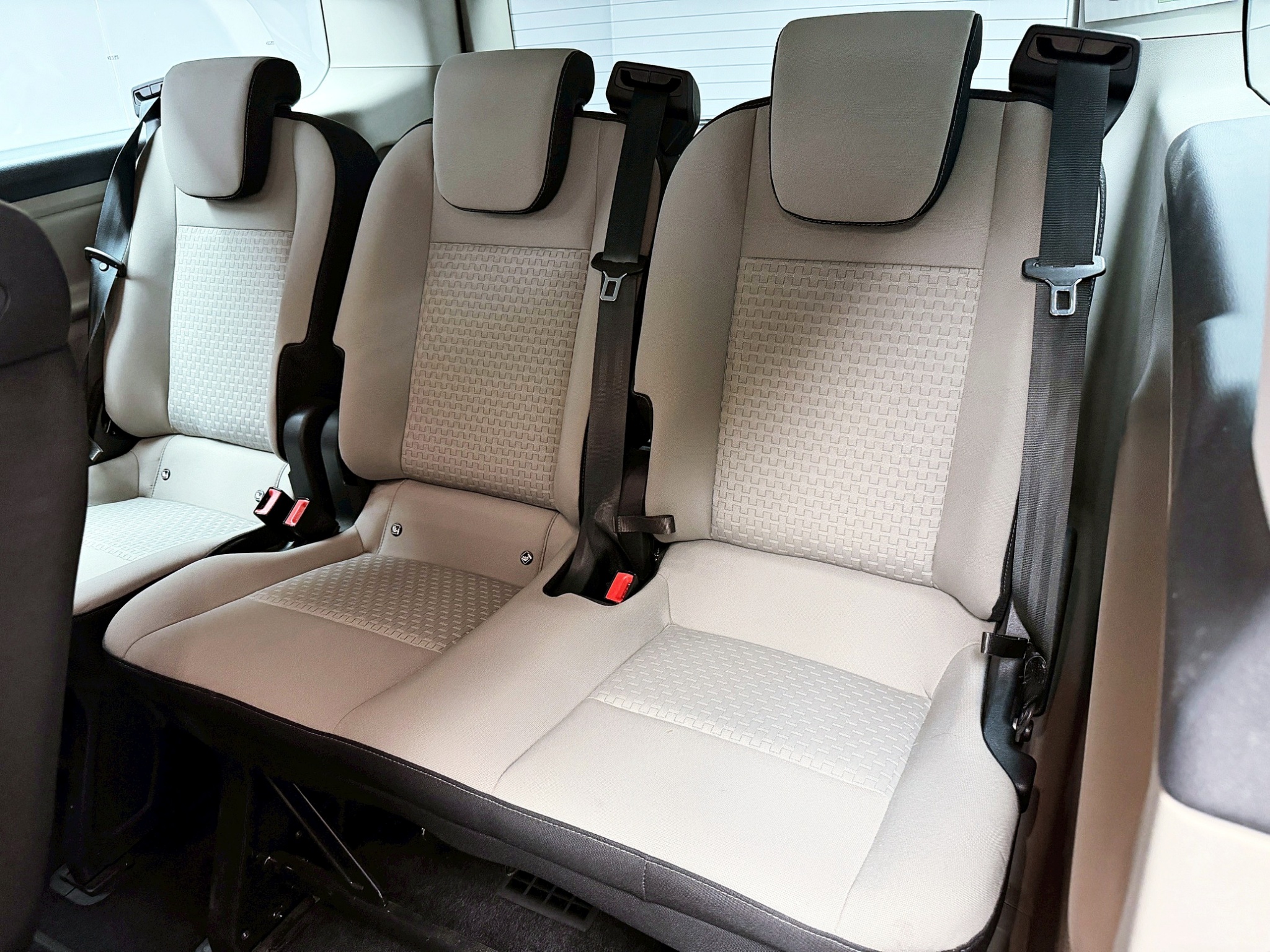 全台到府賞車 2020/21 Ford Tourneo Custom 九座長軸尊爵型『小李經理』元禾國際車業/中古車/促銷中  第10張相片