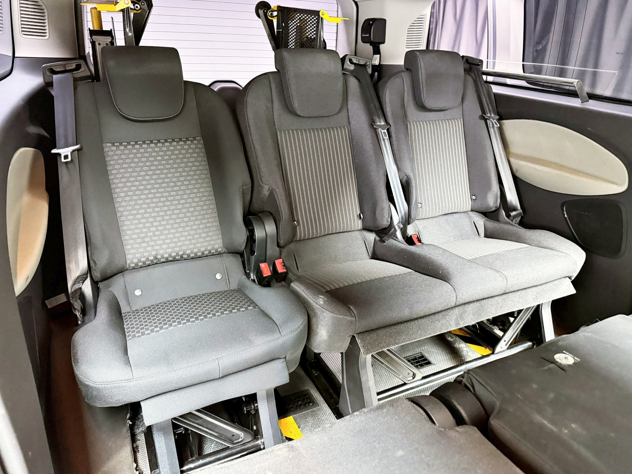 全台到府賞車 2017 Ford Tourneo Custom 九人座尊爵型 (福祉車)『小李經理』元禾國際車業/中古車/促銷中  第13張相片