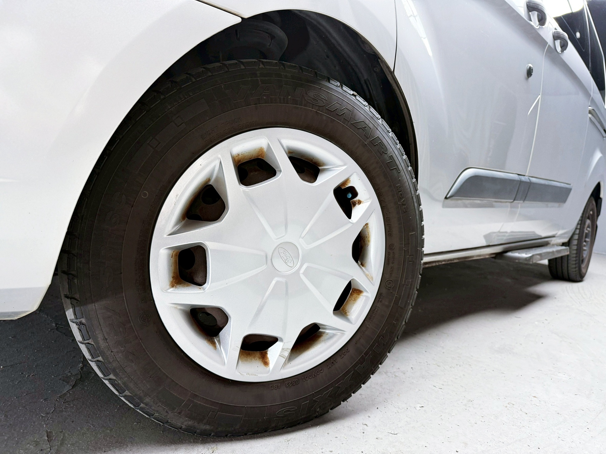 全台到府賞車 2017 Ford Tourneo Custom 九人座尊爵型 (福祉車)『小李經理』元禾國際車業/中古車/促銷中  第14張相片