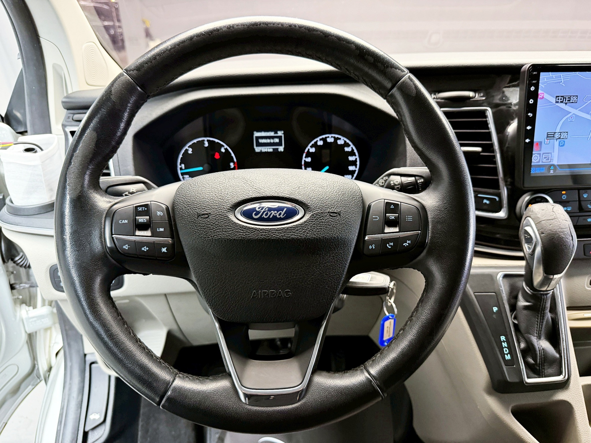 全台到府賞車 2018/19 Ford Tourneo Custom 八人座長軸豪華型『小李經理』元禾國際車業/中古車/促銷中  第6張相片