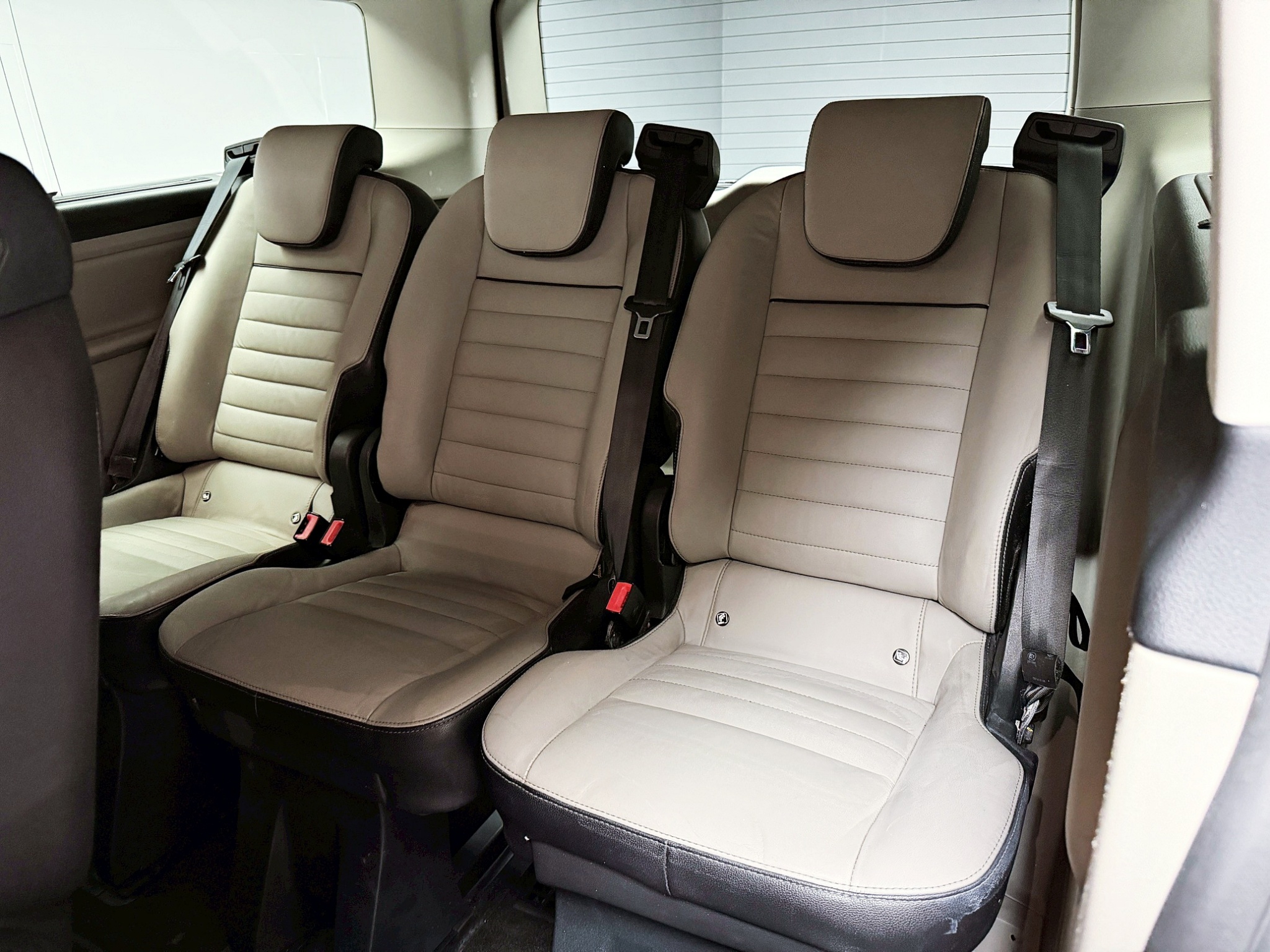 全台到府賞車 2018/19 Ford Tourneo Custom 八人座長軸豪華型『小李經理』元禾國際車業/中古車/促銷中  第11張相片