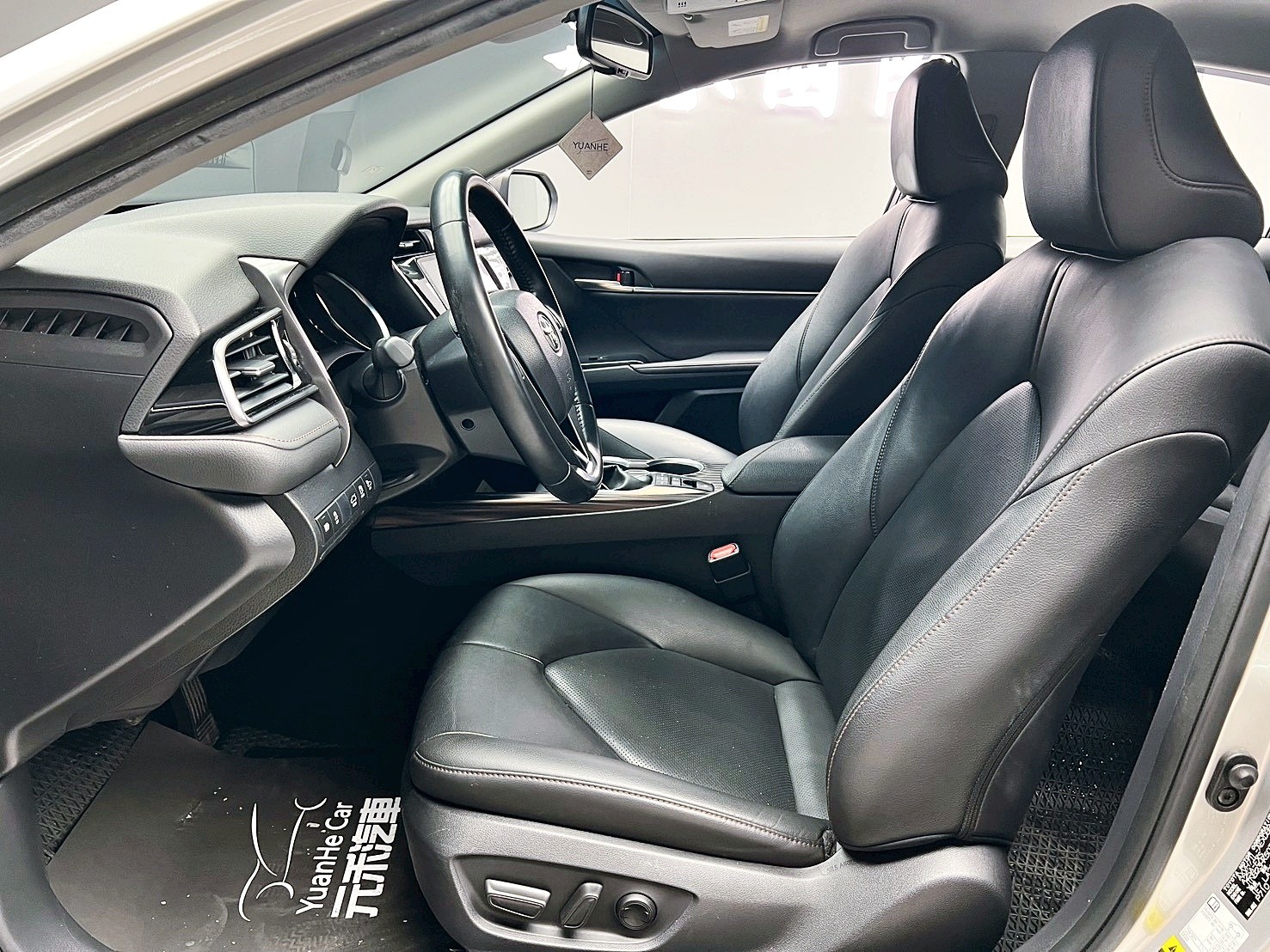 全台到府賞車 2020 Toyota Camry Hybrid 尊爵版『小李經理』元禾國際車業/中古車/促銷中  第14張相片