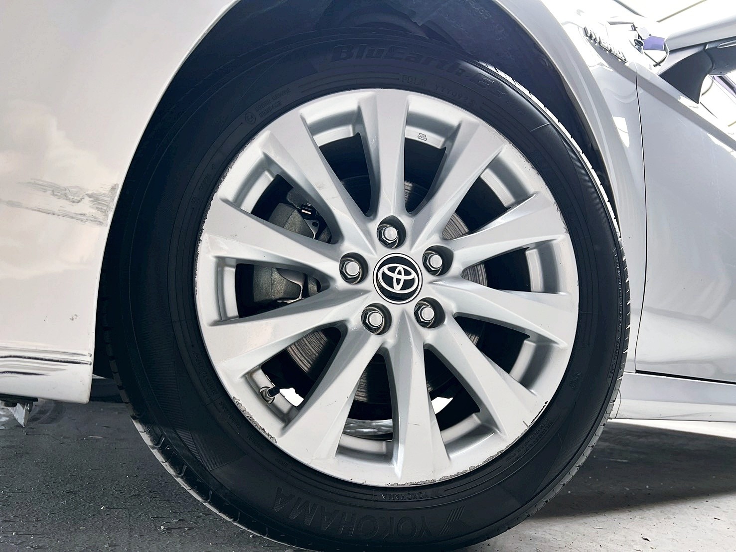 全台到府賞車 2020 Toyota Camry Hybrid 尊爵版『小李經理』元禾國際車業/中古車/促銷中  第15張相片