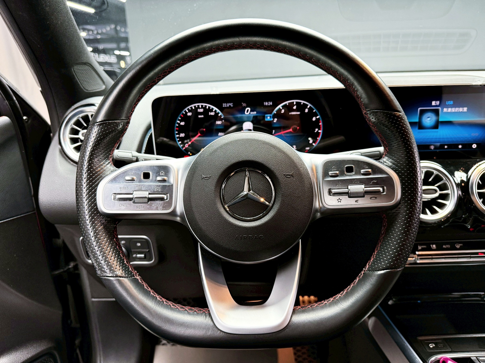 全台到府賞車 2020 Benz GLB200 AMG X247型『小李經理』元禾國際車業/中古車/促銷中  第8張相片