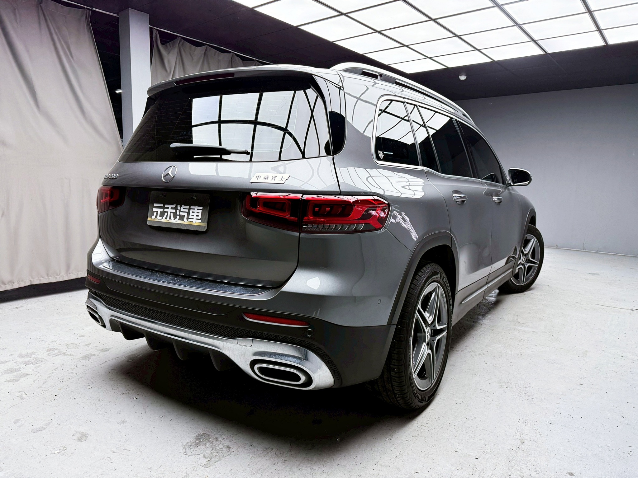 全台到府賞車 2020 Benz GLB200 AMG X247型『小李經理』元禾國際車業/中古車/促銷中  第18張相片