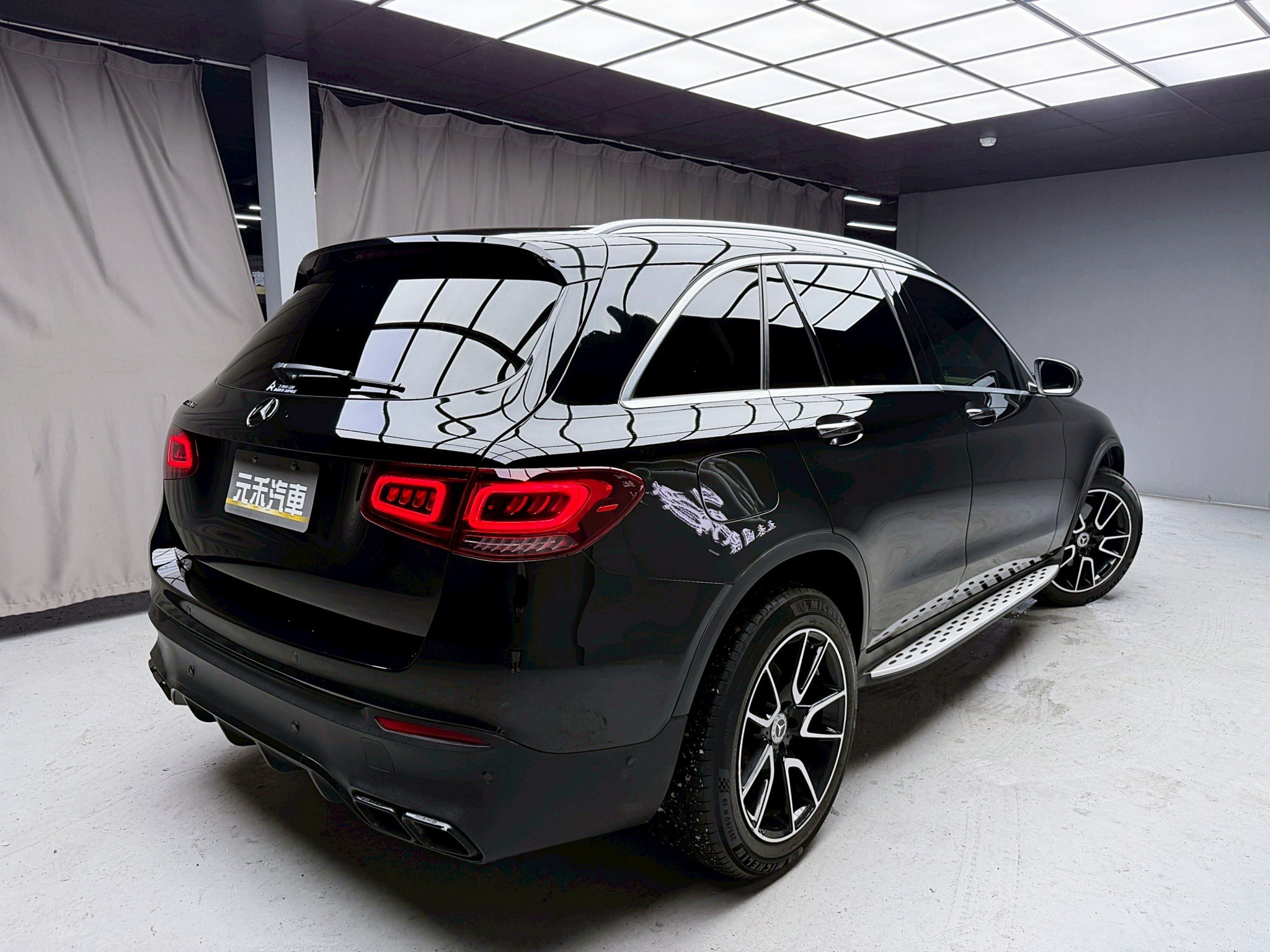 全台到府賞車 2016 Benz GLC300 AMG X253型『小李經理』元禾國際車業/中古車/促銷中  第19張相片