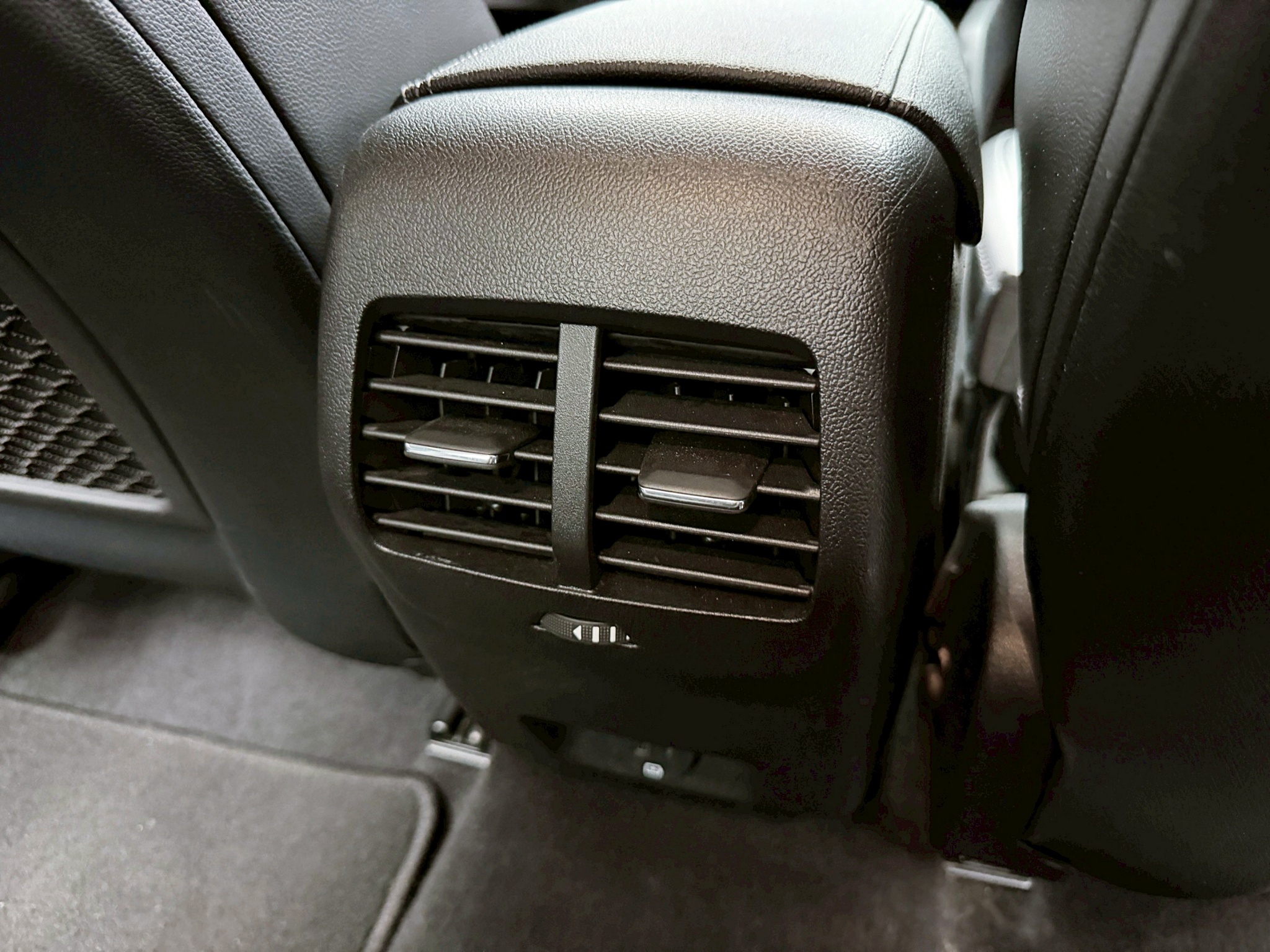 全台到府賞車 2021/22 Ford Focus 4D EcoBoost 182匹 Lv2超質型『小李經理』元禾國際車業/中古車/促銷中  第13張相片