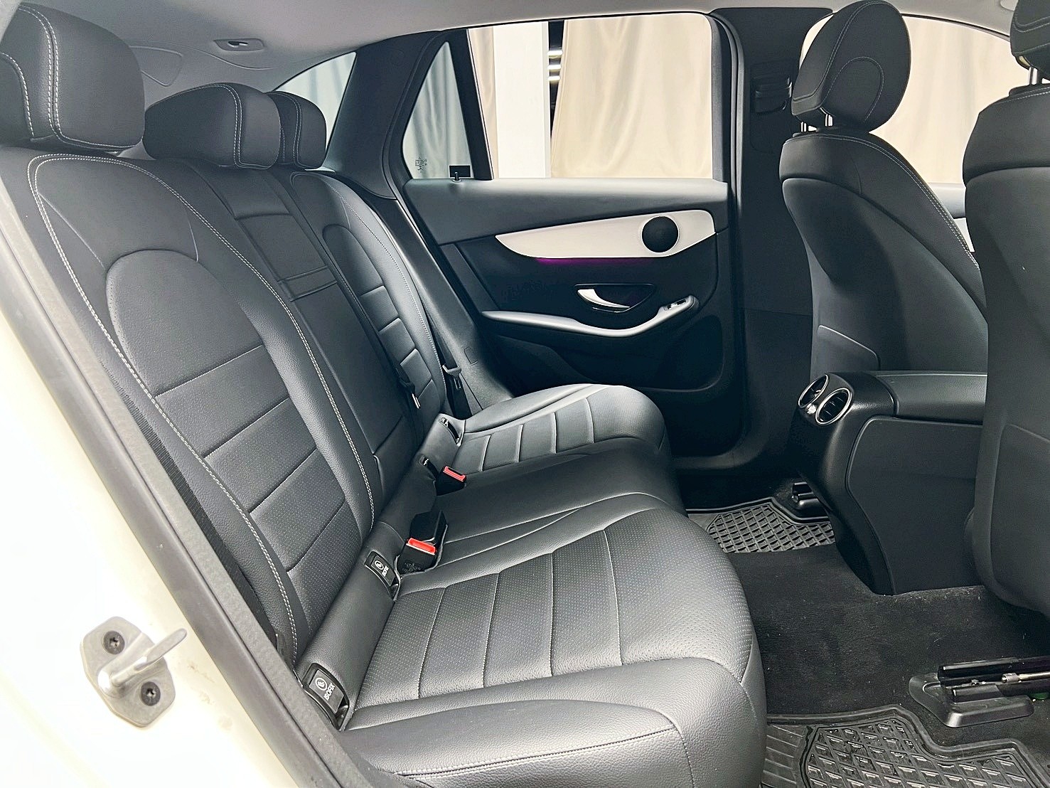 全台到府賞車 2022 Benz GLC200 4MATIC X253型『小李經理』元禾國際車業/中古車/促銷中  第12張相片