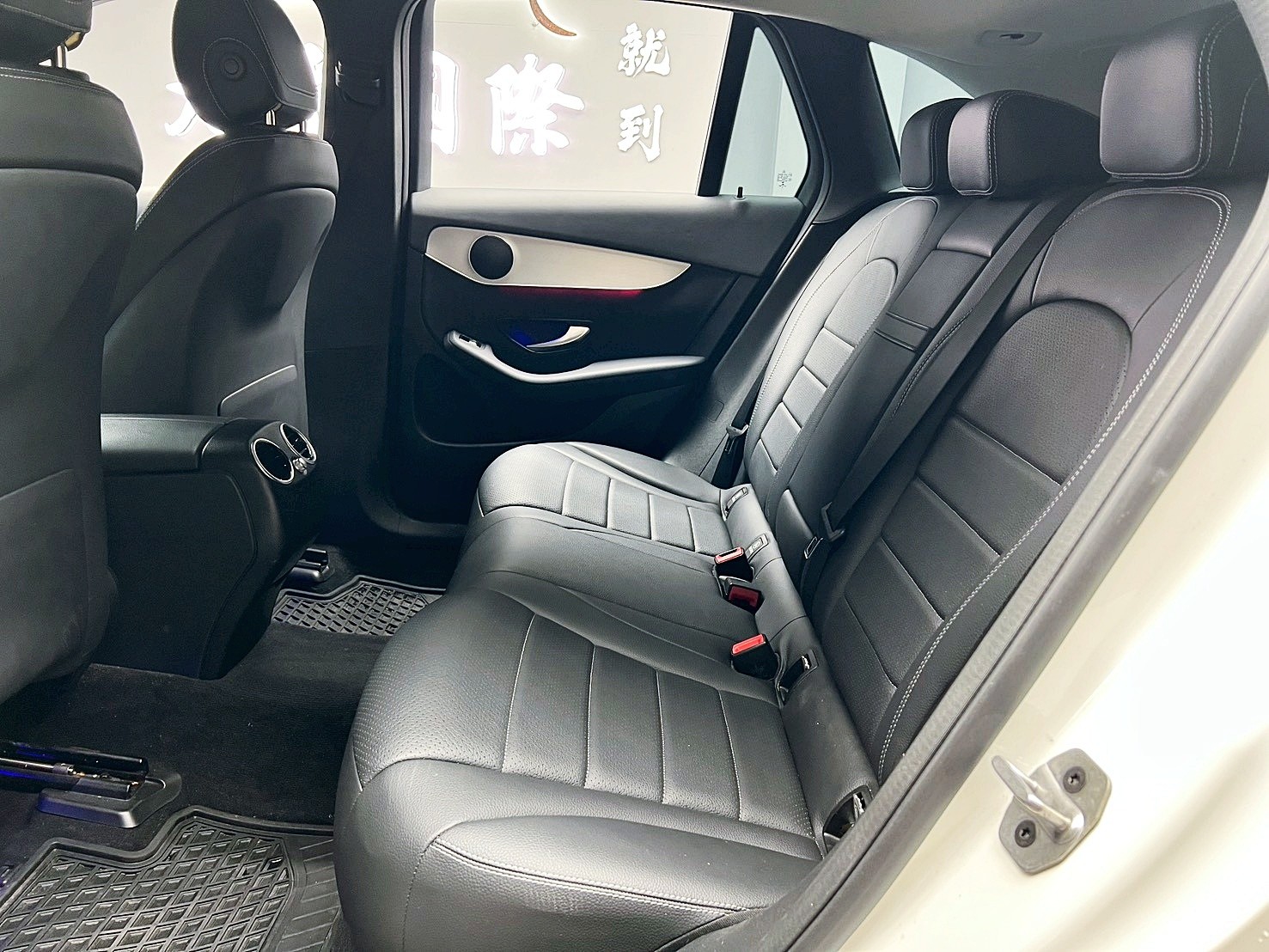 全台到府賞車 2022 Benz GLC200 4MATIC X253型『小李經理』元禾國際車業/中古車/促銷中  第13張相片