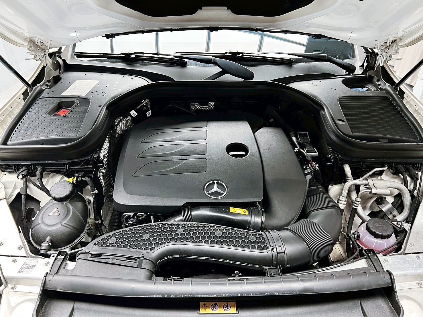 全台到府賞車 2022 Benz GLC200 4MATIC X253型『小李經理』元禾國際車業/中古車/促銷中  第16張相片