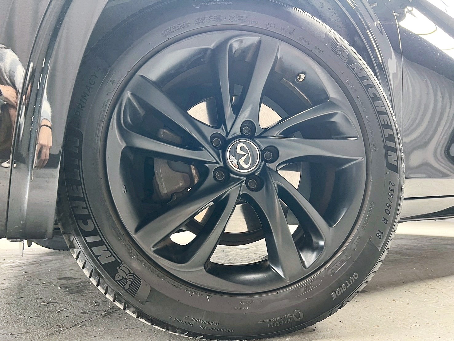 全台到府賞車 2016/17 Infiniti Q30 風尚版『小李經理』元禾國際車業/中古車/促銷中  第15張相片