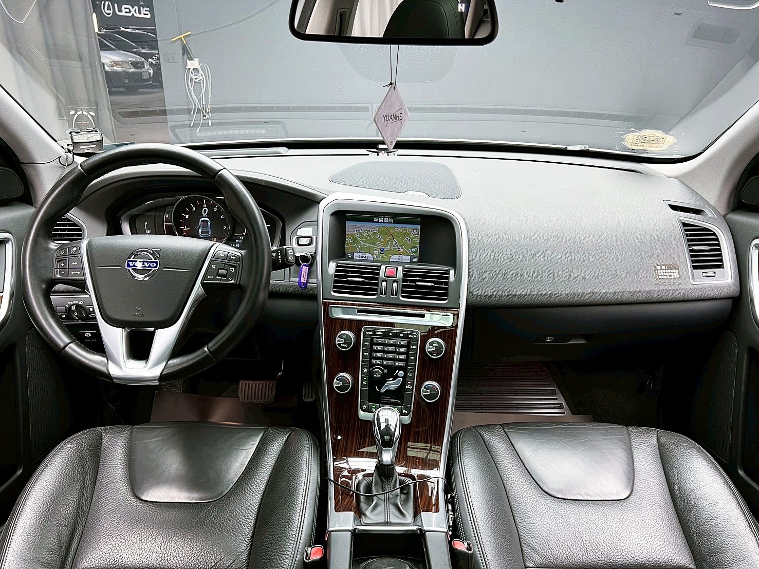全台到府賞車 2013/14 Volvo XC60 T5 旗艦版『小李經理』元禾國際車業/中古車/促銷中  第9張相片