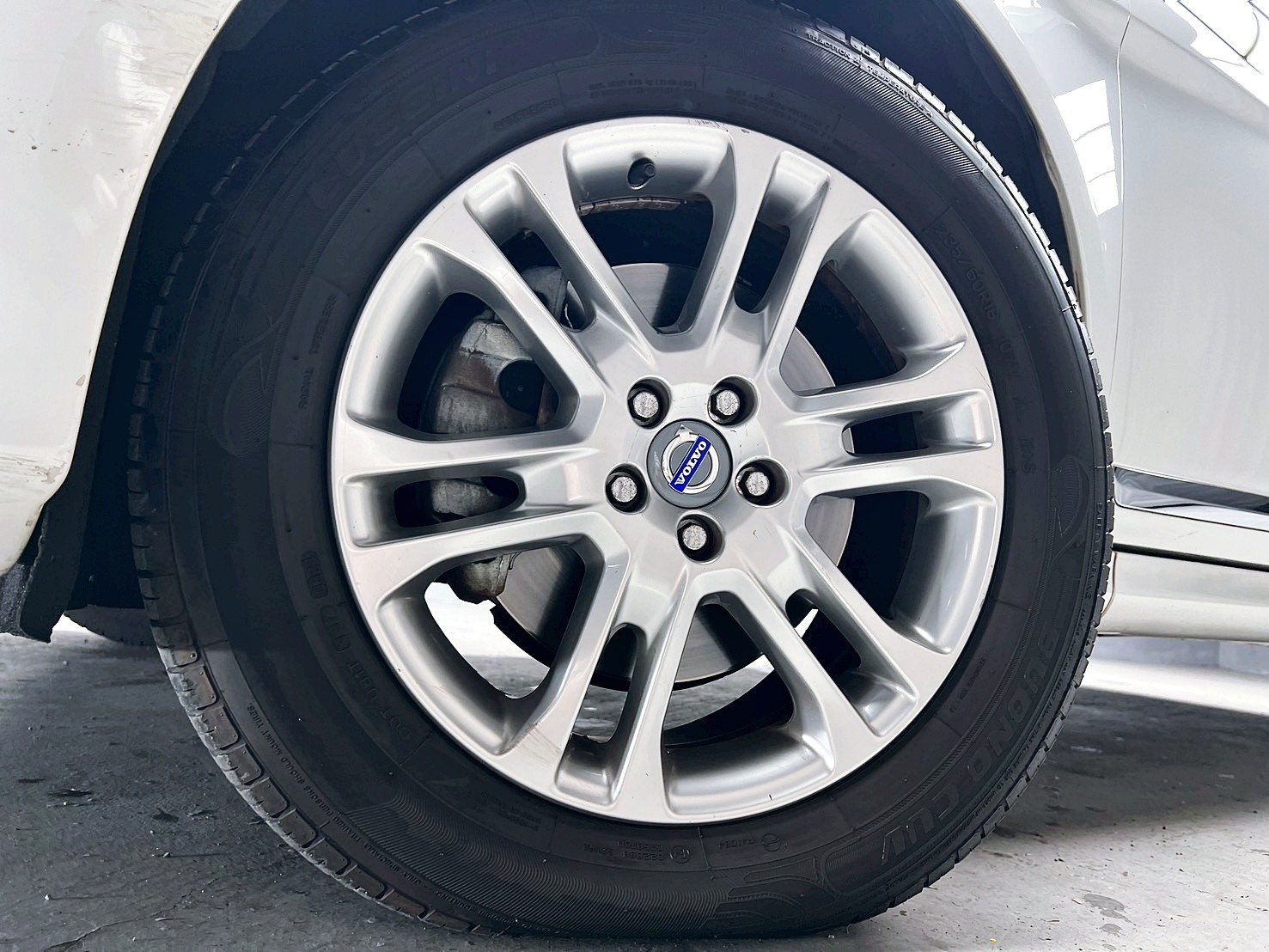 全台到府賞車 2013/14 Volvo XC60 T5 旗艦版『小李經理』元禾國際車業/中古車/促銷中  第15張相片