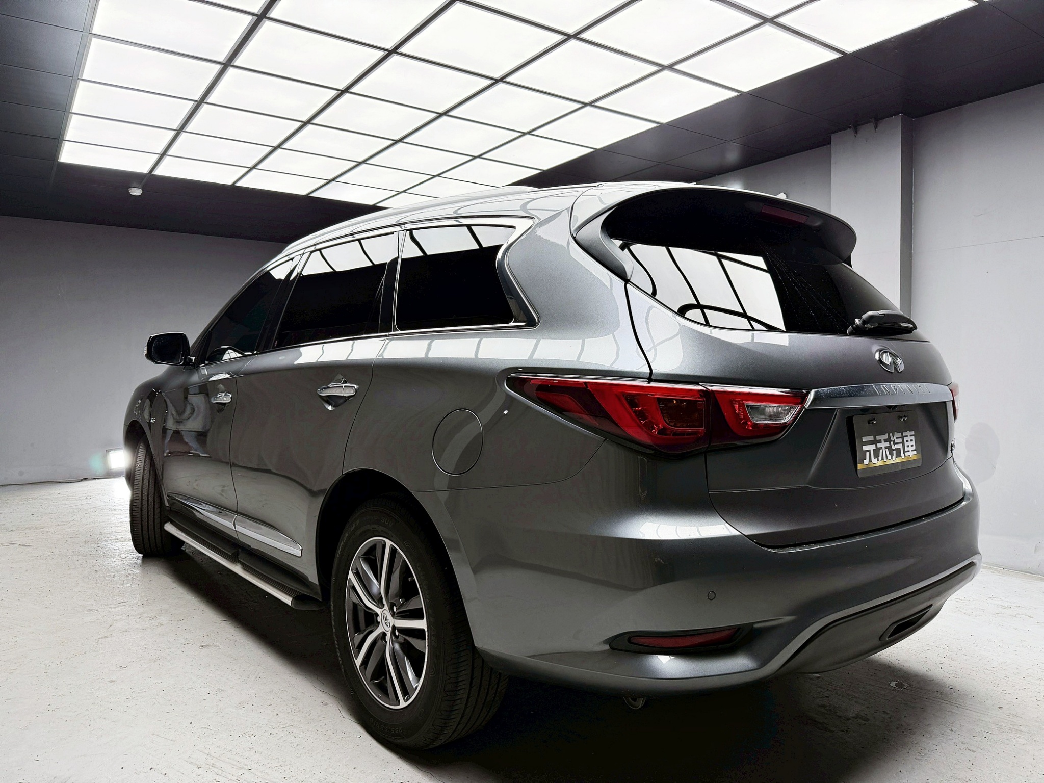 全台到府賞車 2017 Infiniti QX60 V6七人座豪華款『小李經理』元禾國際車業/中古車/促銷中  第3張相片