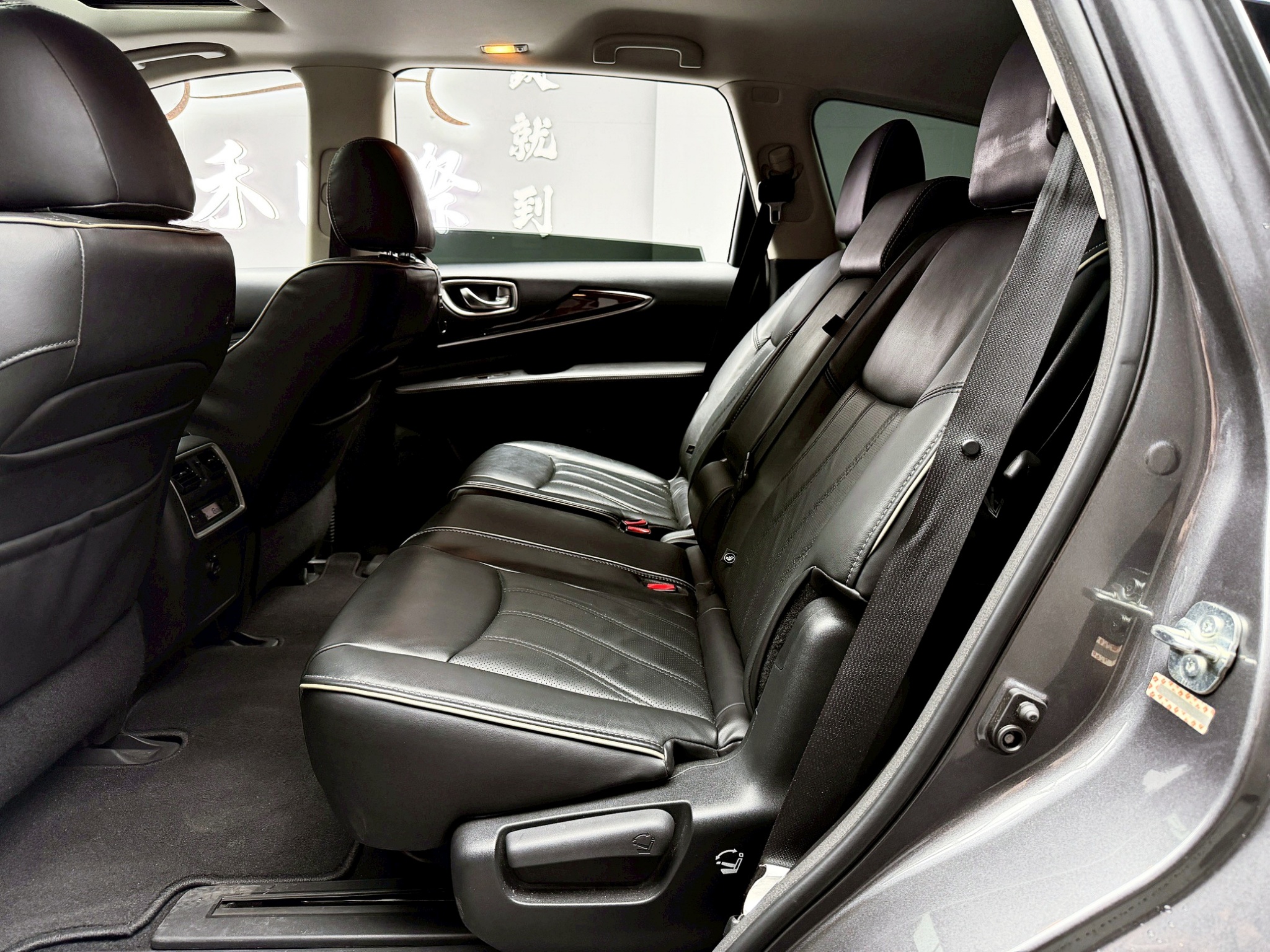 全台到府賞車 2017 Infiniti QX60 V6七人座豪華款『小李經理』元禾國際車業/中古車/促銷中  第14張相片