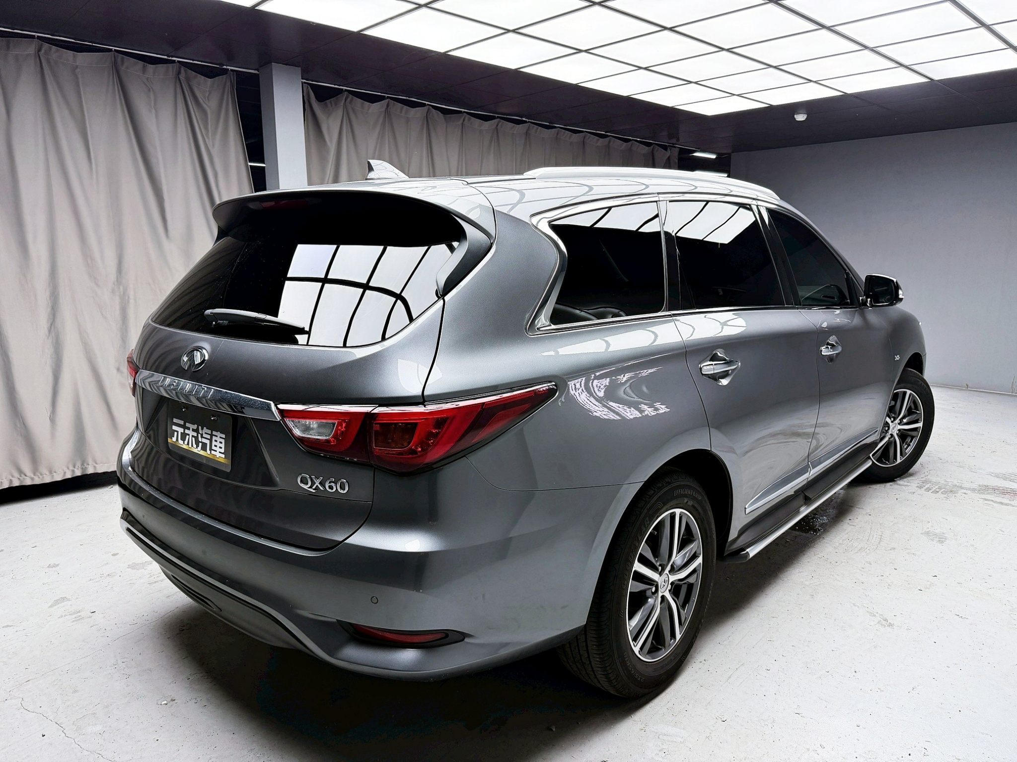 全台到府賞車 2017 Infiniti QX60 V6七人座豪華款『小李經理』元禾國際車業/中古車/促銷中  第20張相片