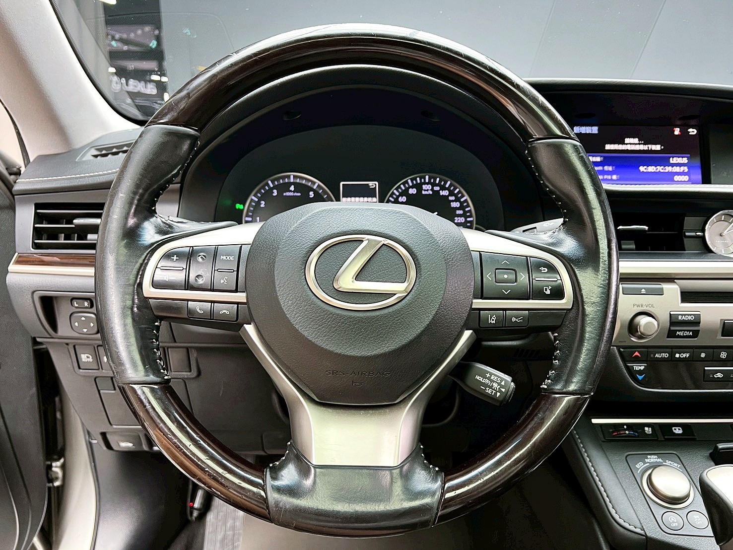 全台到府賞車 2016 Lexus ES200 頂級版『小李經理』元禾國際車業/中古車/促銷中  第7張相片