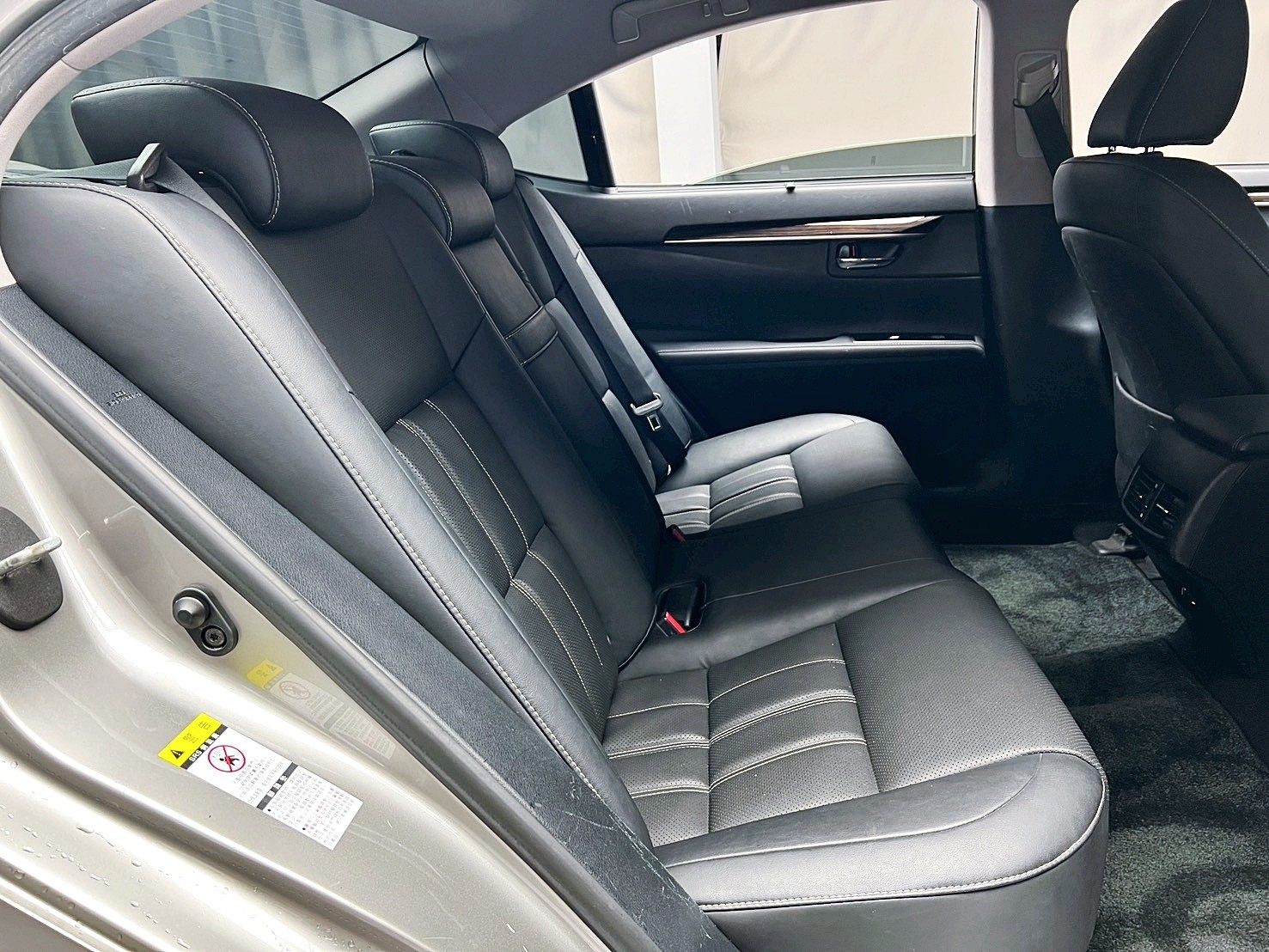 全台到府賞車 2016 Lexus ES200 頂級版『小李經理』元禾國際車業/中古車/促銷中  第13張相片