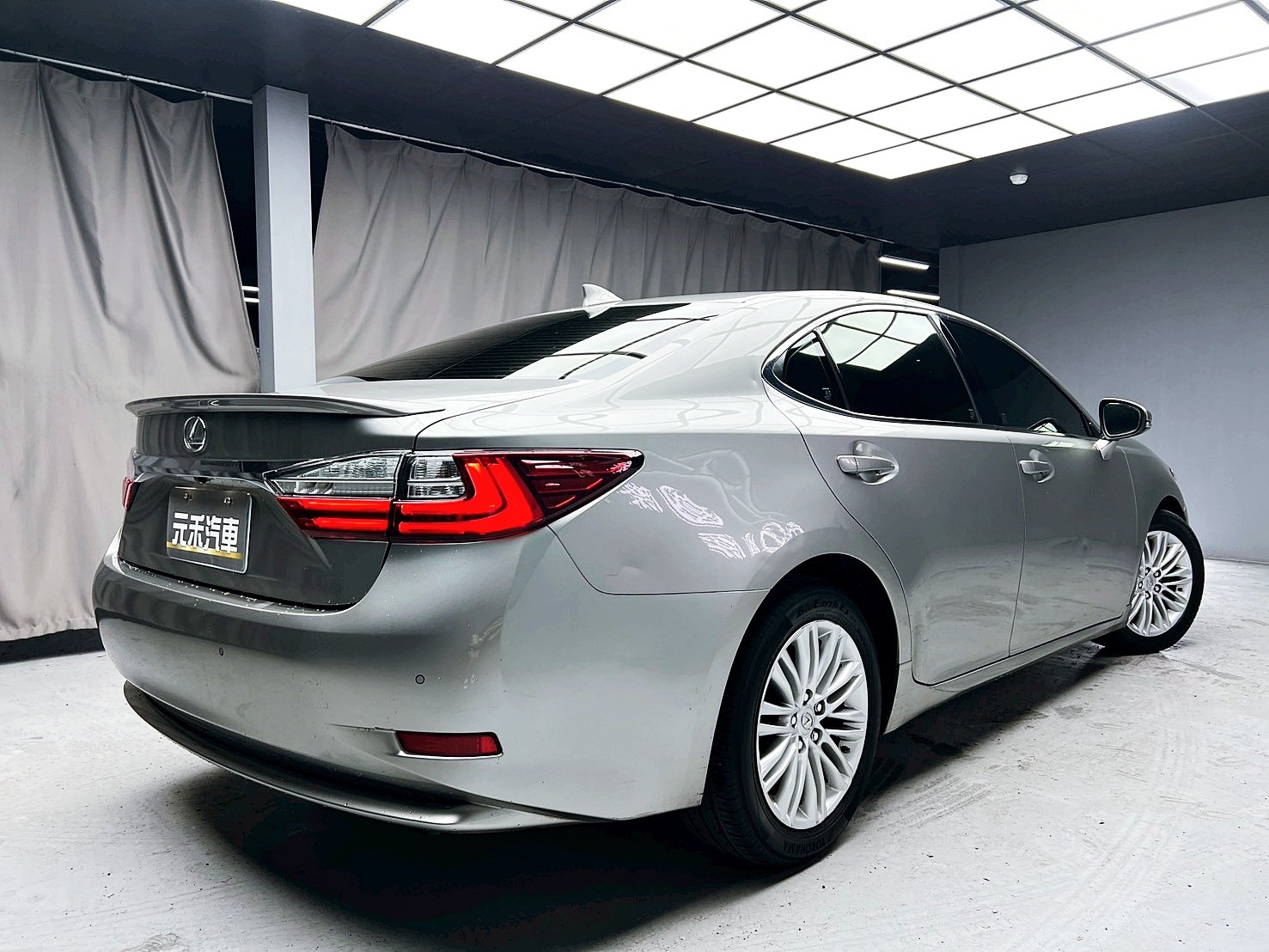 全台到府賞車 2016 Lexus ES200 頂級版『小李經理』元禾國際車業/中古車/促銷中  第18張相片