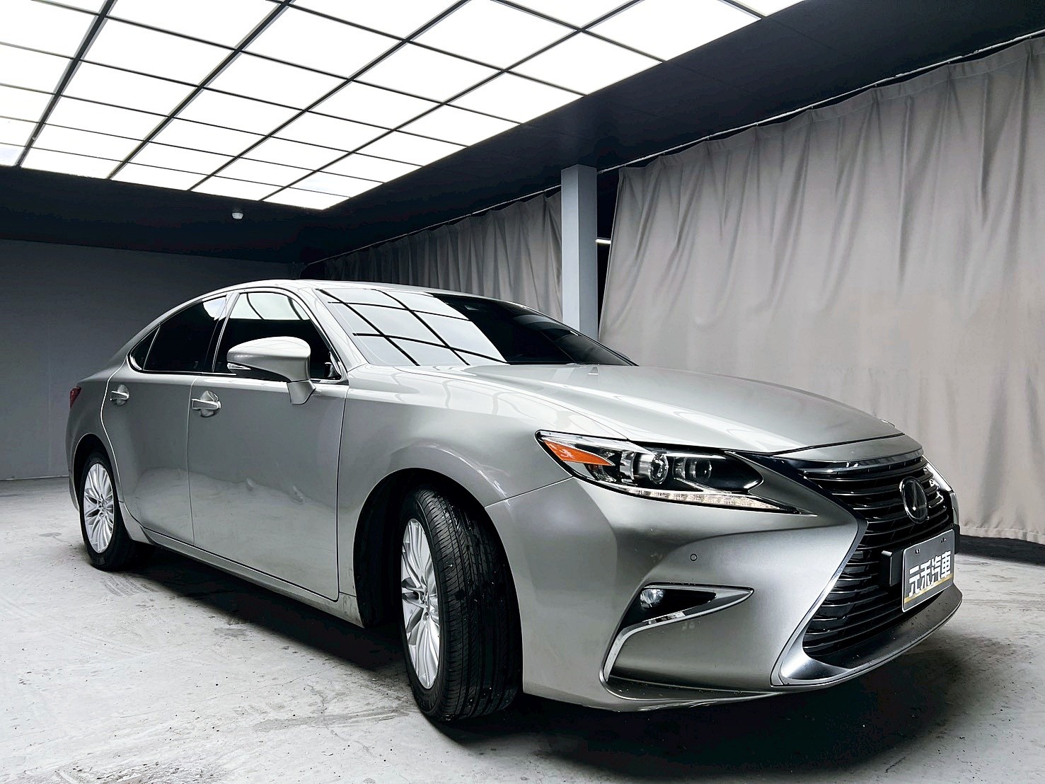 全台到府賞車 2016 Lexus ES200 頂級版『小李經理』元禾國際車業/中古車/促銷中  第19張相片
