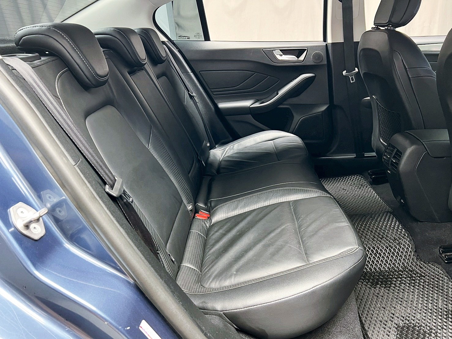 全台到府賞車 2020 Ford Focus 4D EcoBoost 182匹 17TSR『小李經理』元禾國際車業/中古車/促銷中  第12張相片