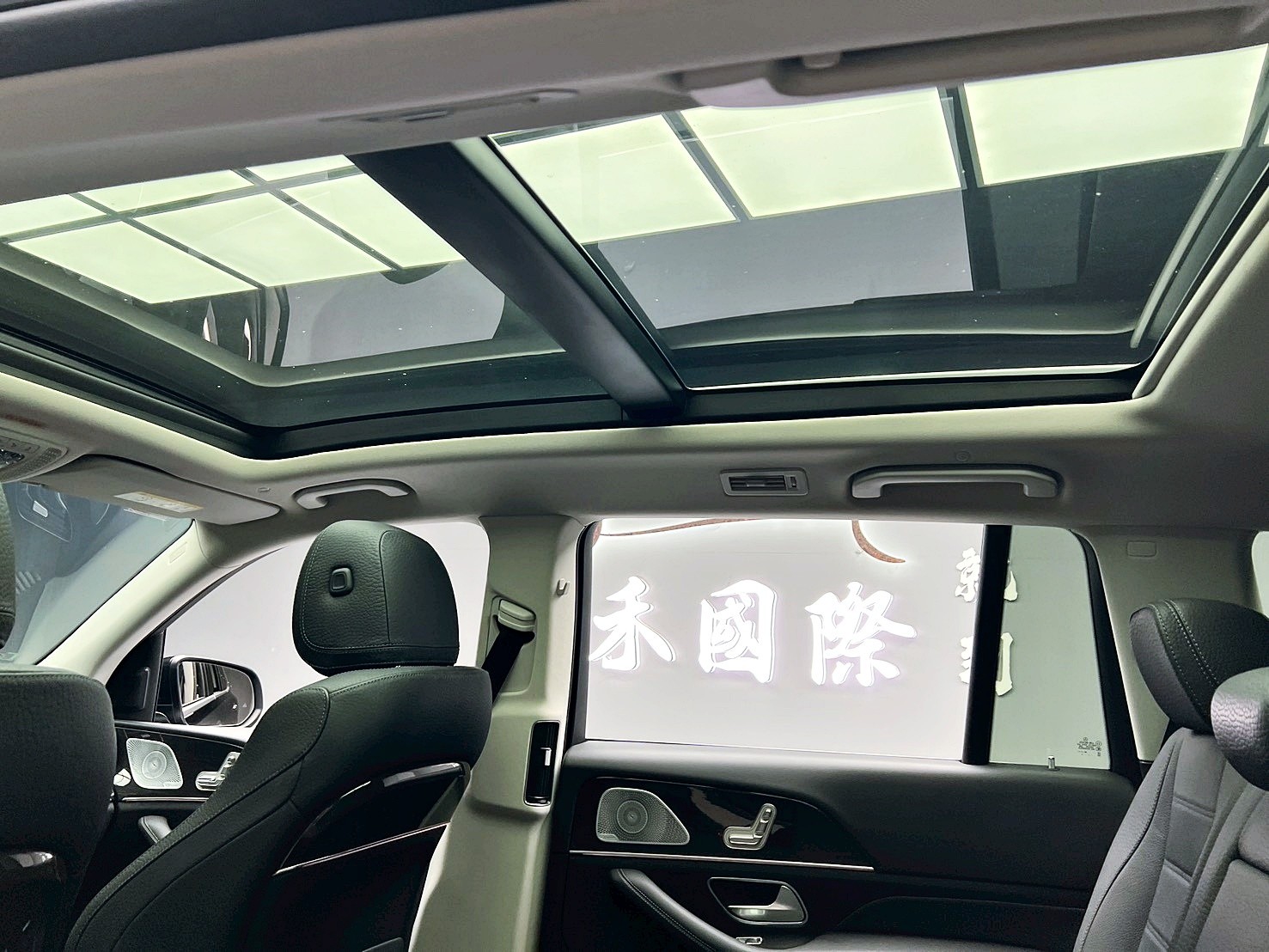 全台到府賞車 2020/21 Benz GLS350d 4MATIC X167型 七人座『小李經理』元禾國際車業/中古車/促銷中  第14張相片