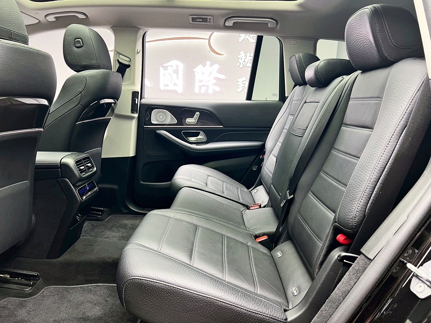 全台到府賞車 2020/21 Benz GLS350d 4MATIC X167型 七人座『小李經理』元禾國際車業/中古車/促銷中  第15張相片