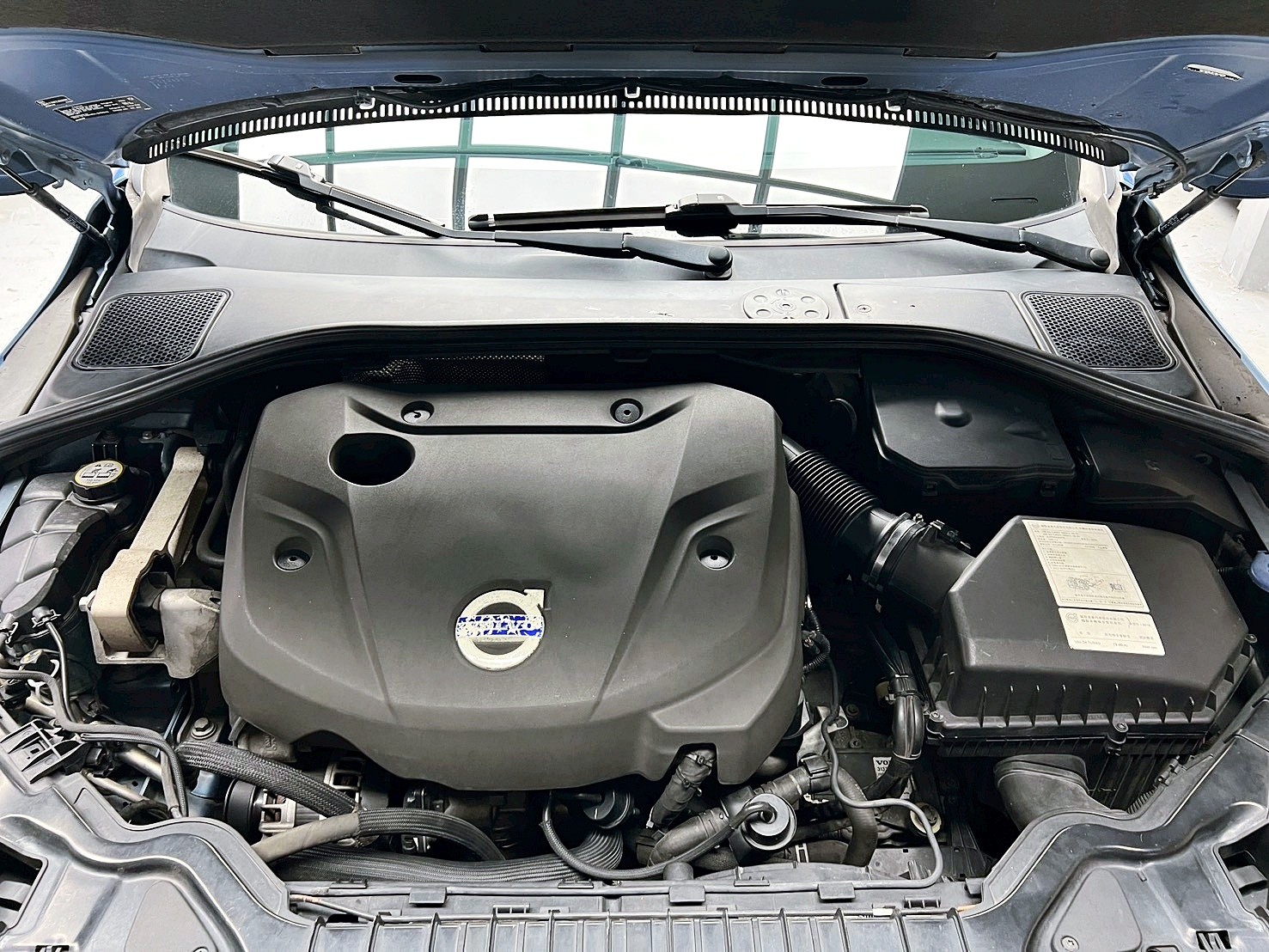 全台到府賞車 2014 Volvo V60 D4 豪華版『小李經理』元禾國際車業/中古車/促銷中  第15張相片