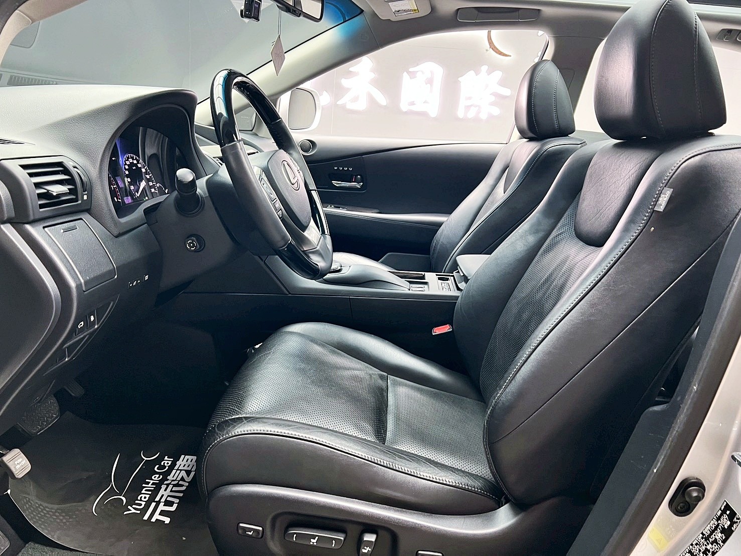 全台到府賞車 2014 Lexus RX350 頂級版『小李經理』元禾國際車業/中古車/促銷中  第16張相片