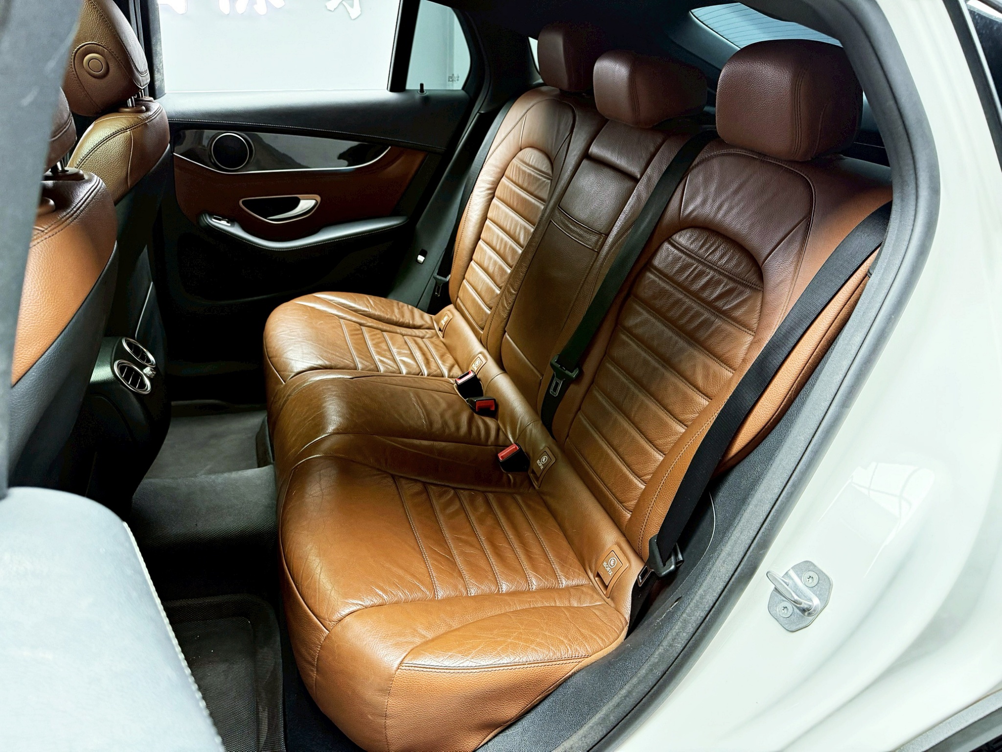 全台到府賞車 2017 Benz GLC300 Coupe 4MATIC C253型『小李經理』元禾國際車業/中古車/促銷中  第14張相片