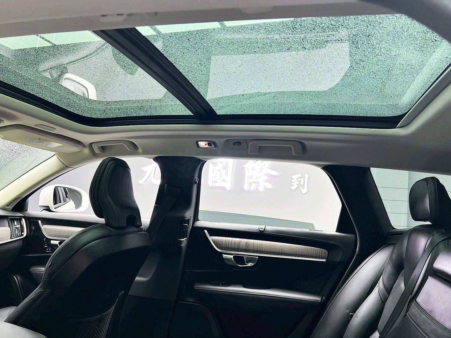 全台到府賞車 2021 Volvo V90 Cross Country B5 Momentum『小李經理』元禾國際車業/中古車/促銷中  第13張相片