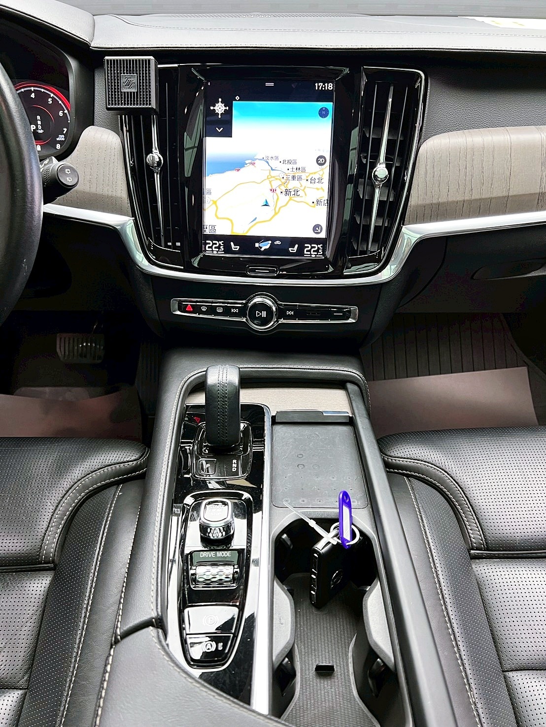 全台到府賞車 2021 Volvo V90 Cross Country B5 Momentum『小李經理』元禾國際車業/中古車/促銷中  第20張相片