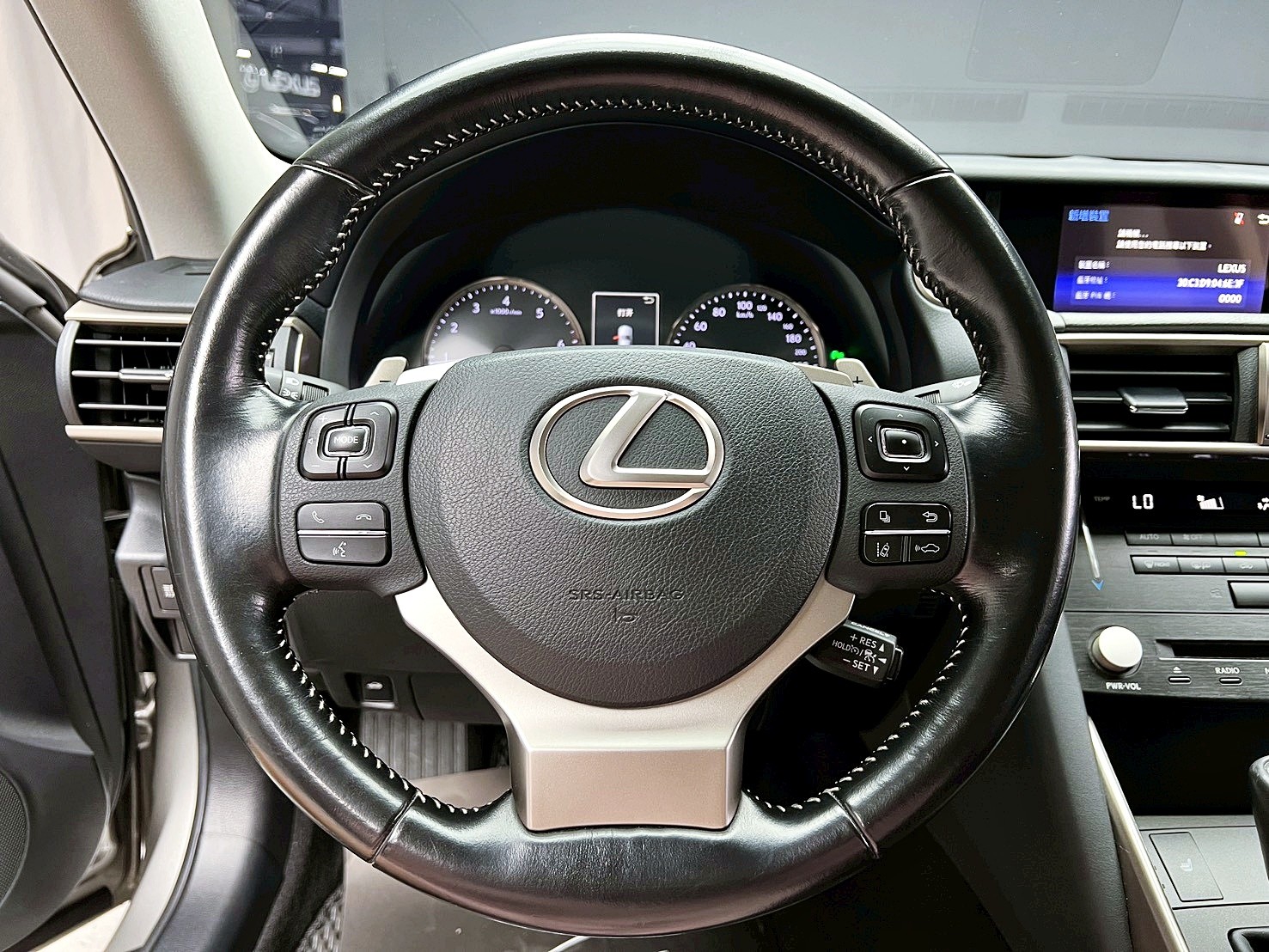 全台到府賞車 2017 Lexus IS200t 豪華版『小李經理』元禾國際車業/中古車/促銷中  第7張相片