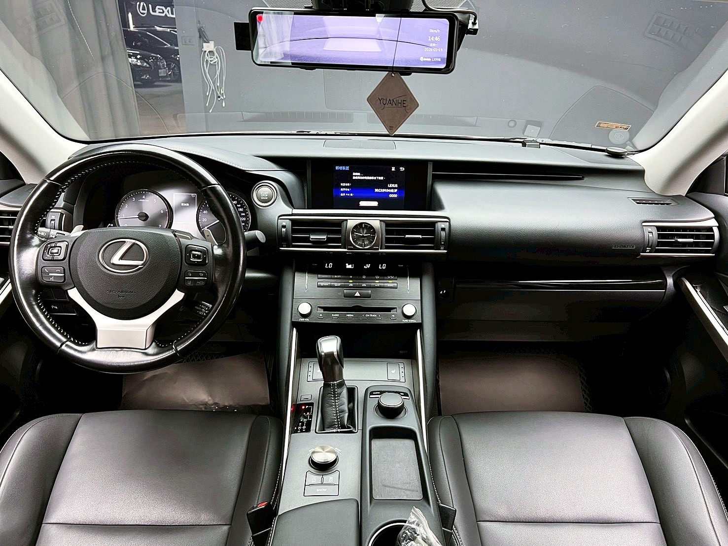全台到府賞車 2017 Lexus IS200t 豪華版『小李經理』元禾國際車業/中古車/促銷中  第9張相片