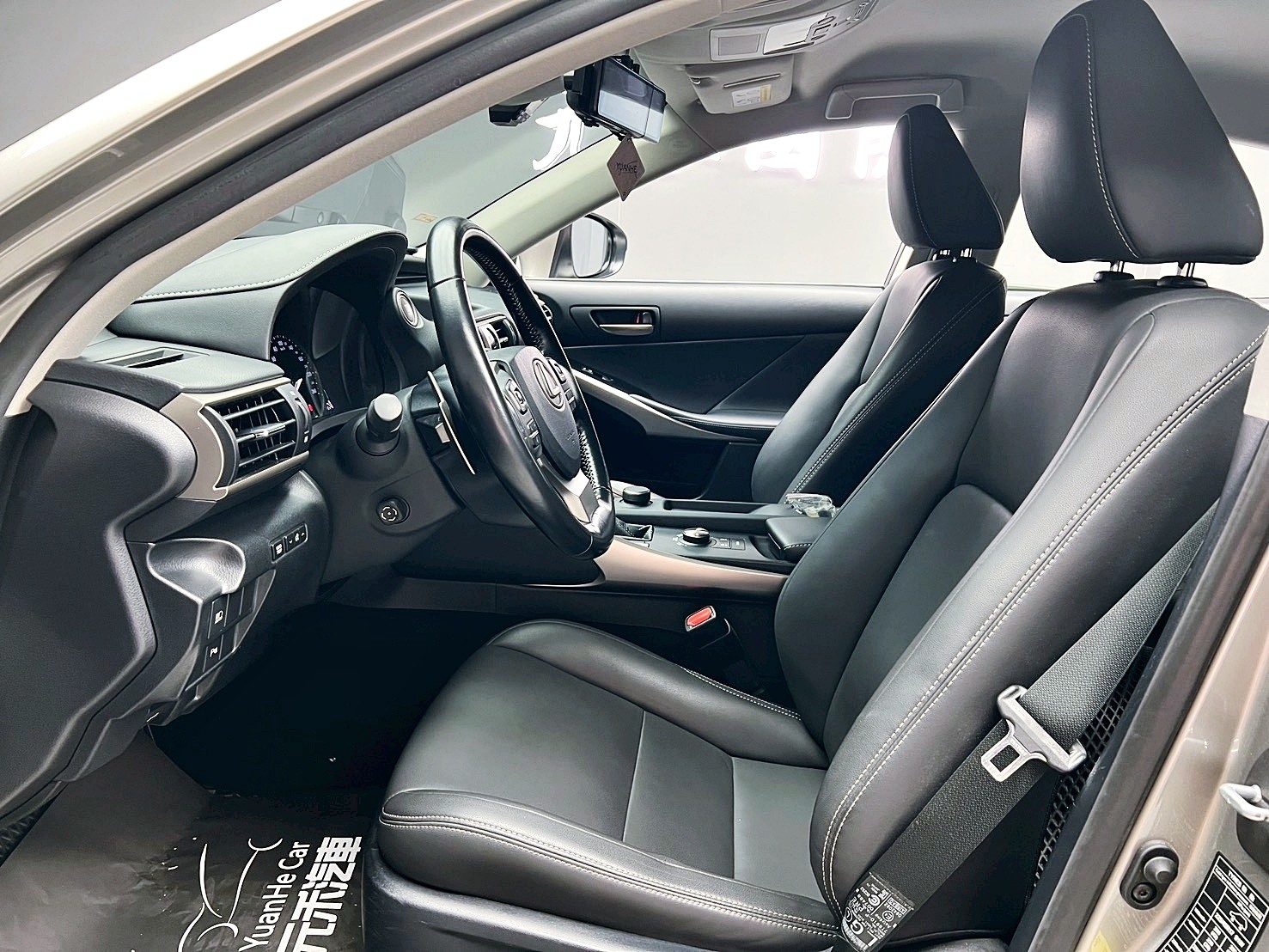 全台到府賞車 2017 Lexus IS200t 豪華版『小李經理』元禾國際車業/中古車/促銷中  第14張相片