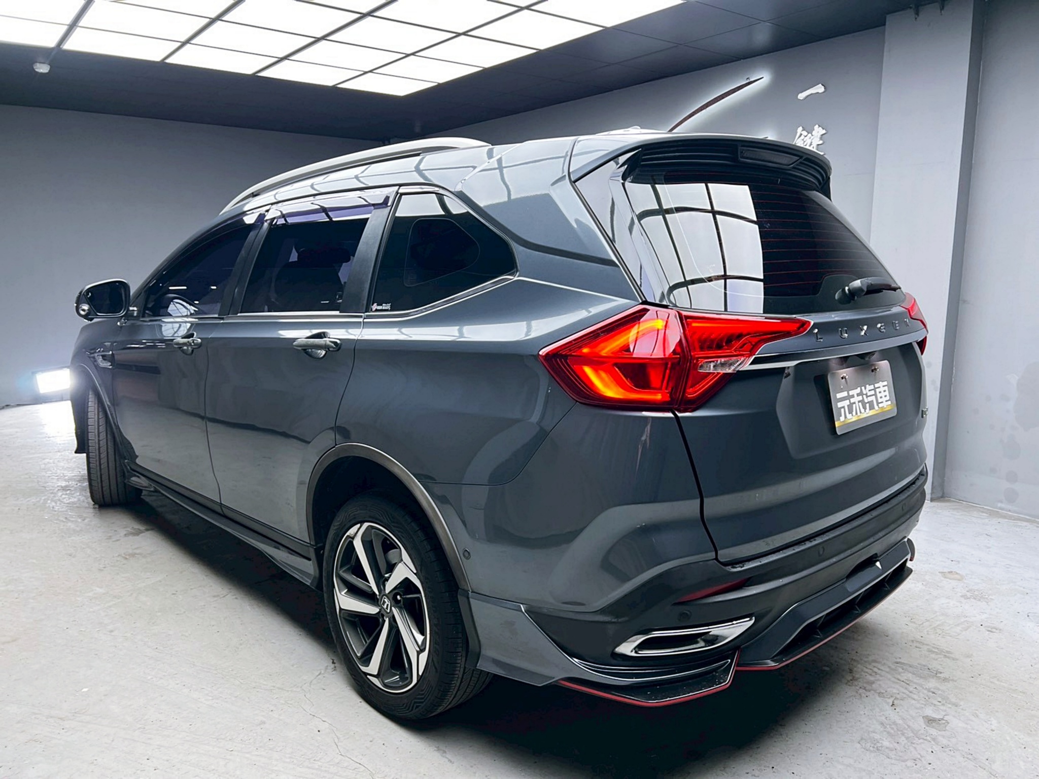 全台到府賞車 2020 Luxgen URX 五人座AR環景款『小李經理』元禾國際車業/中古車/促銷中  第3張相片