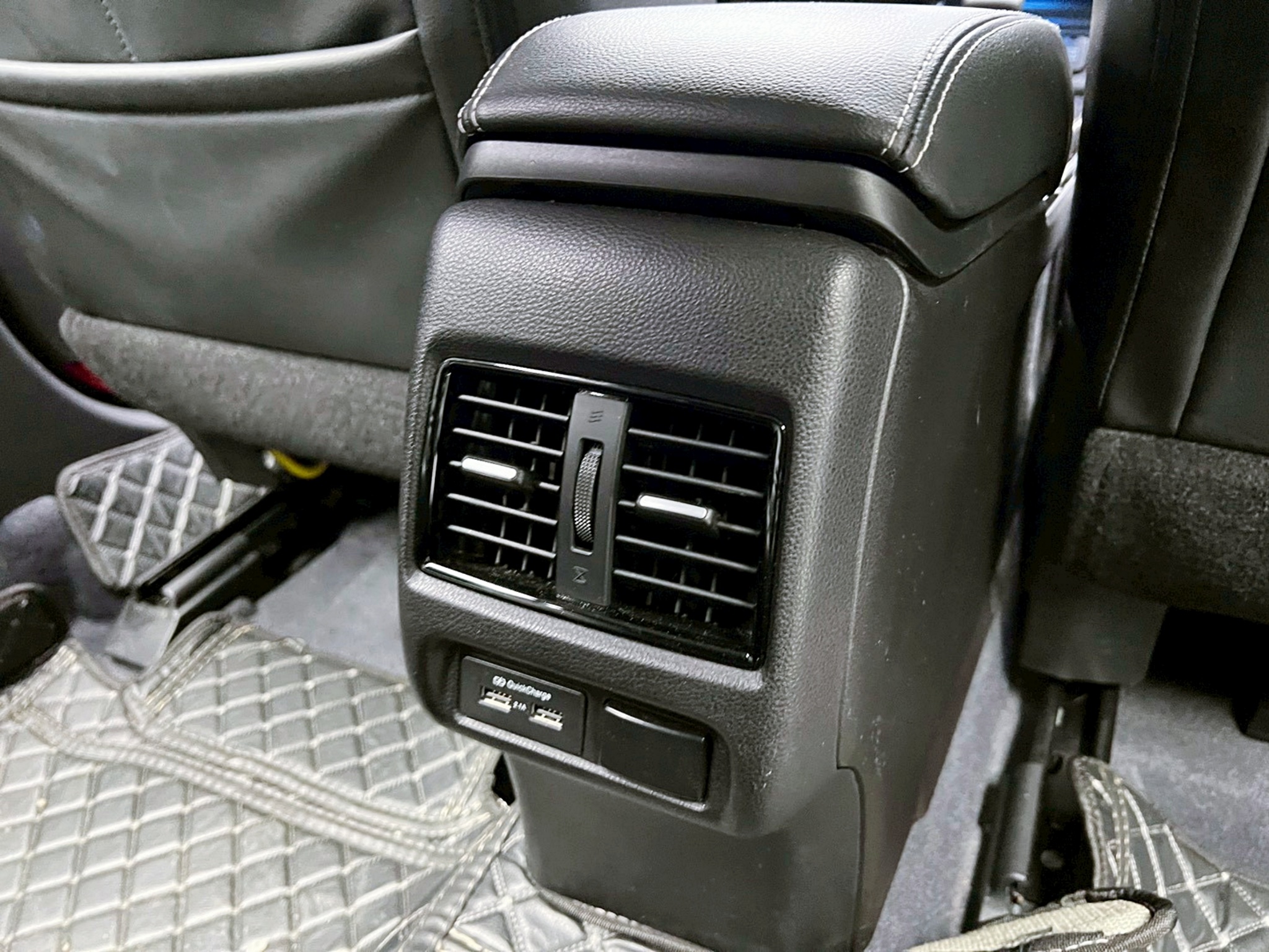 全台到府賞車 2020 Luxgen URX 五人座AR環景款『小李經理』元禾國際車業/中古車/促銷中  第11張相片