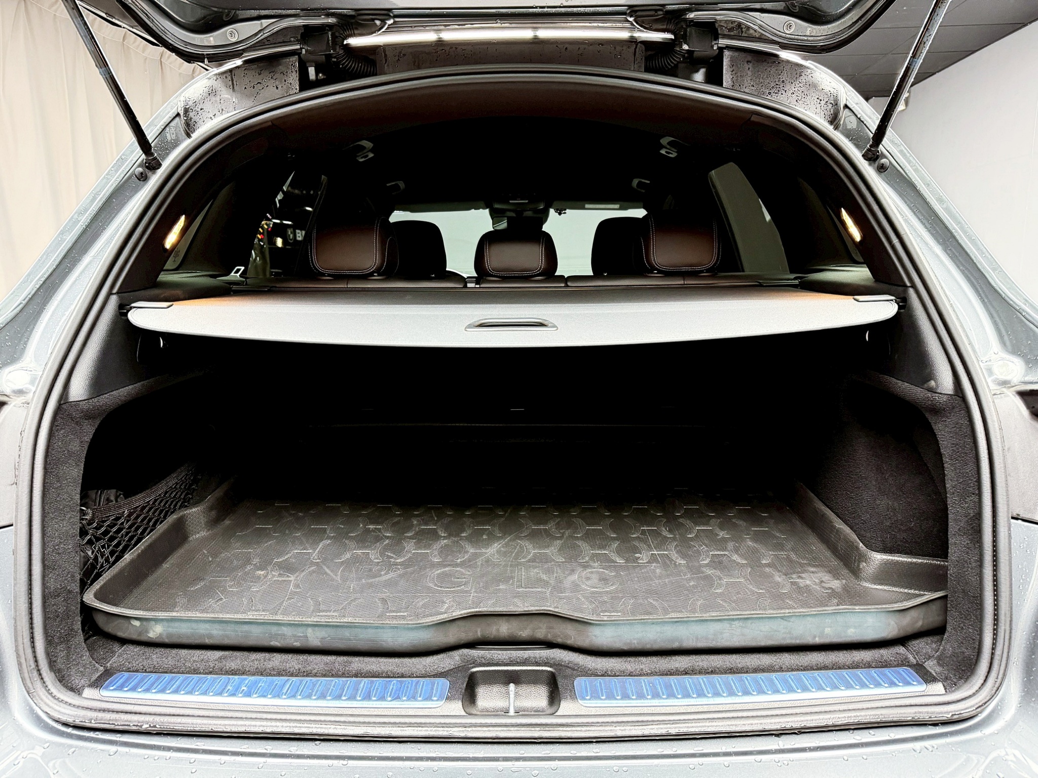 全台到府賞車 2019 Benz GLC300 4MATIC X253型『小李經理』元禾國際車業/中古車/促銷中  第13張相片