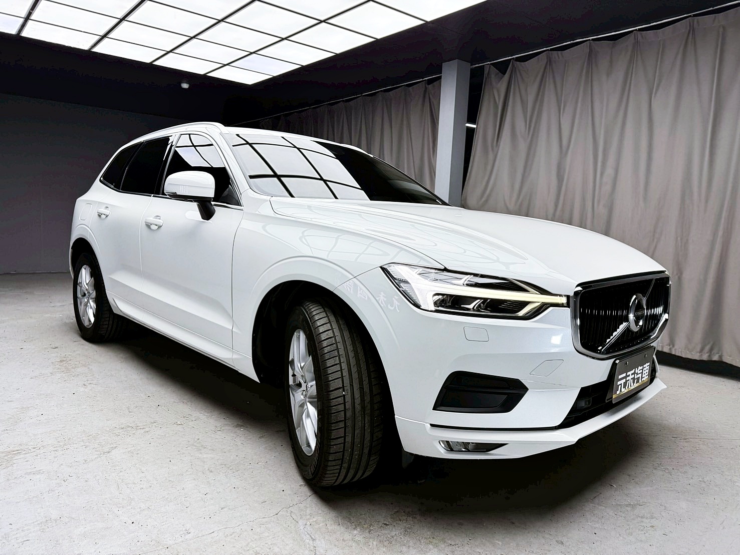 全台到府賞車 2020 Volvo XC60 B5 Momentum AWD『小李經理』元禾國際車業/中古車/促銷中  第17張相片