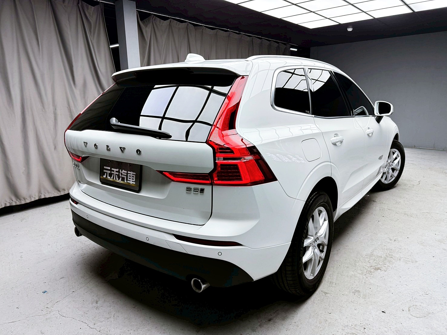 全台到府賞車 2020 Volvo XC60 B5 Momentum AWD『小李經理』元禾國際車業/中古車/促銷中  第18張相片