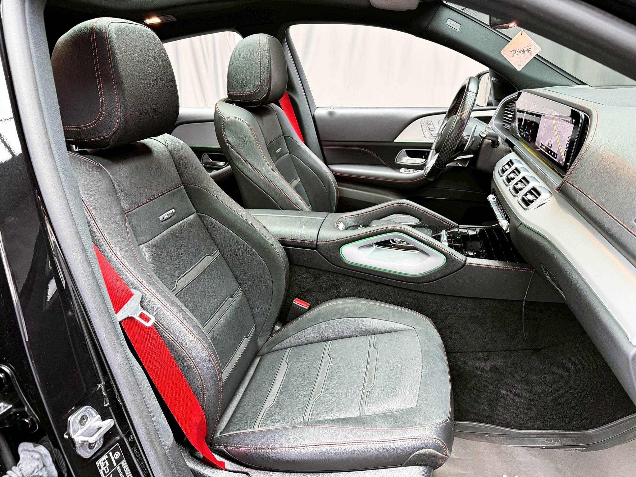 全台到府賞車 2022 Benz GLE53 Coupe AMG 4MATIC+ C167型『小李經理』元禾國際車業/中古車/促銷中  第15張相片