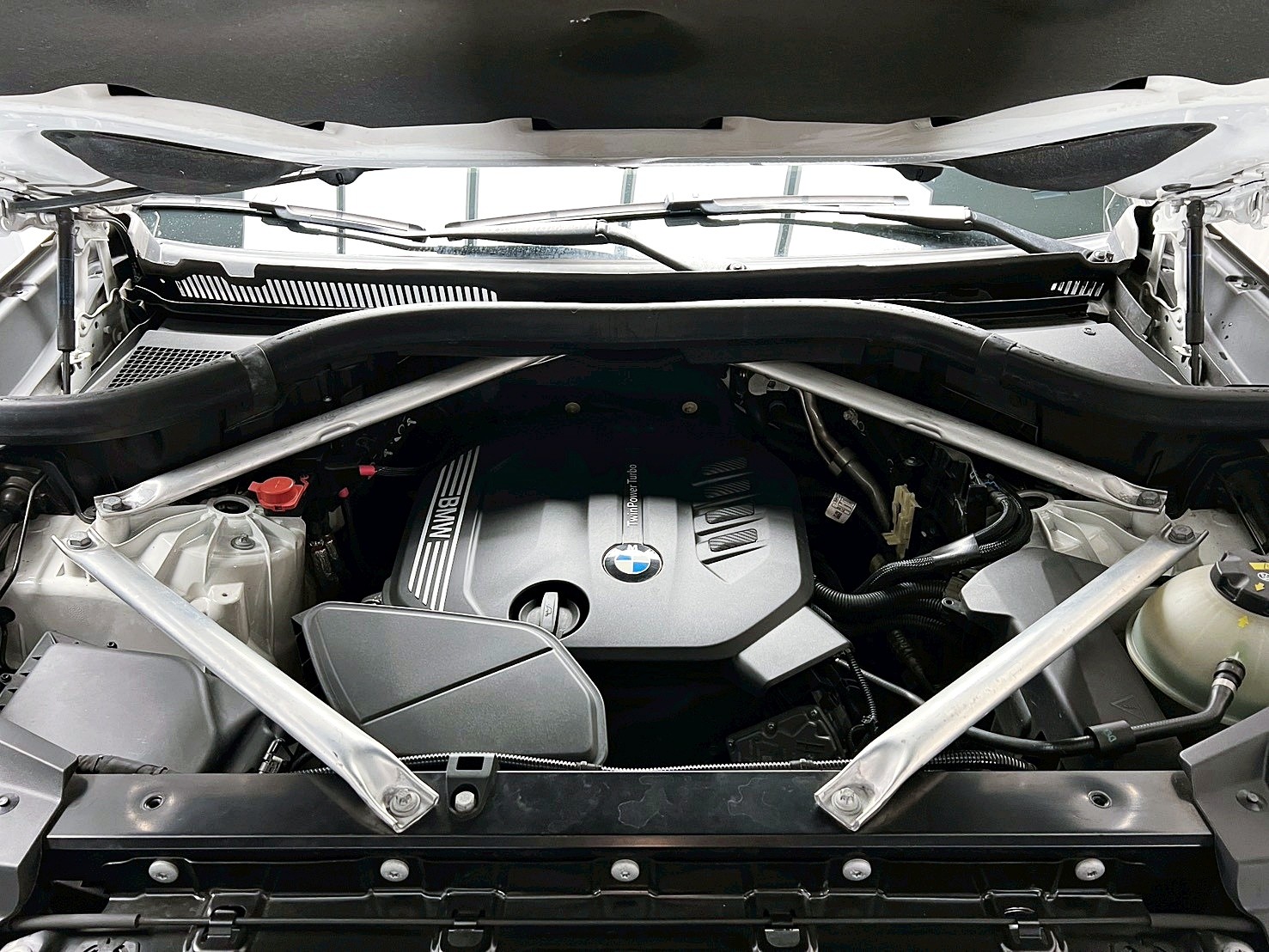 全台到府賞車 2019/20 BMW X5 xDrive25d 旗艦版『小李經理』元禾國際車業/中古車/促銷中  第16張相片