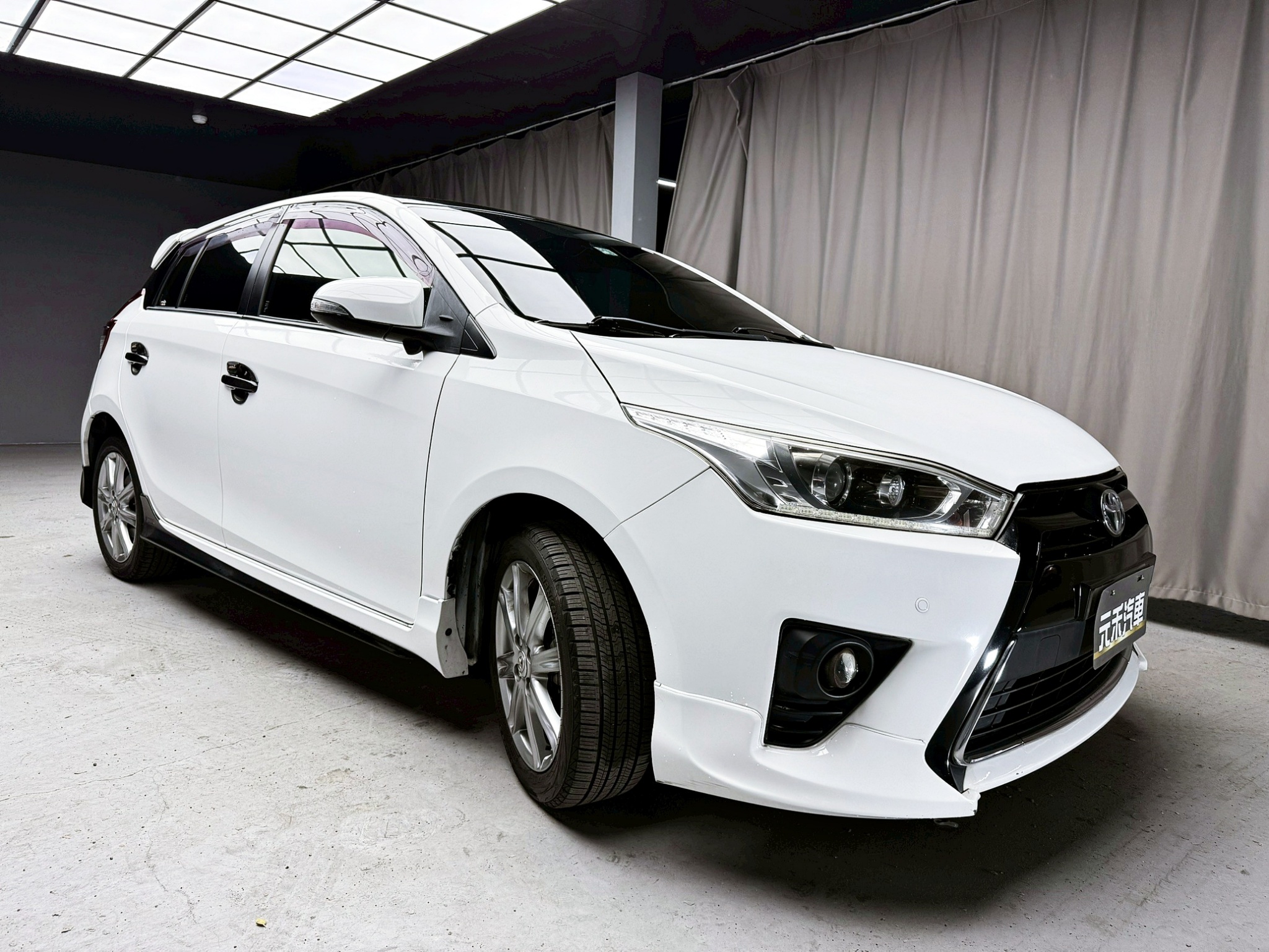全台到府賞車 2016/17 Toyota Yaris 豪華S版『小李經理』元禾國際車業/中古車/促銷中  第20張相片