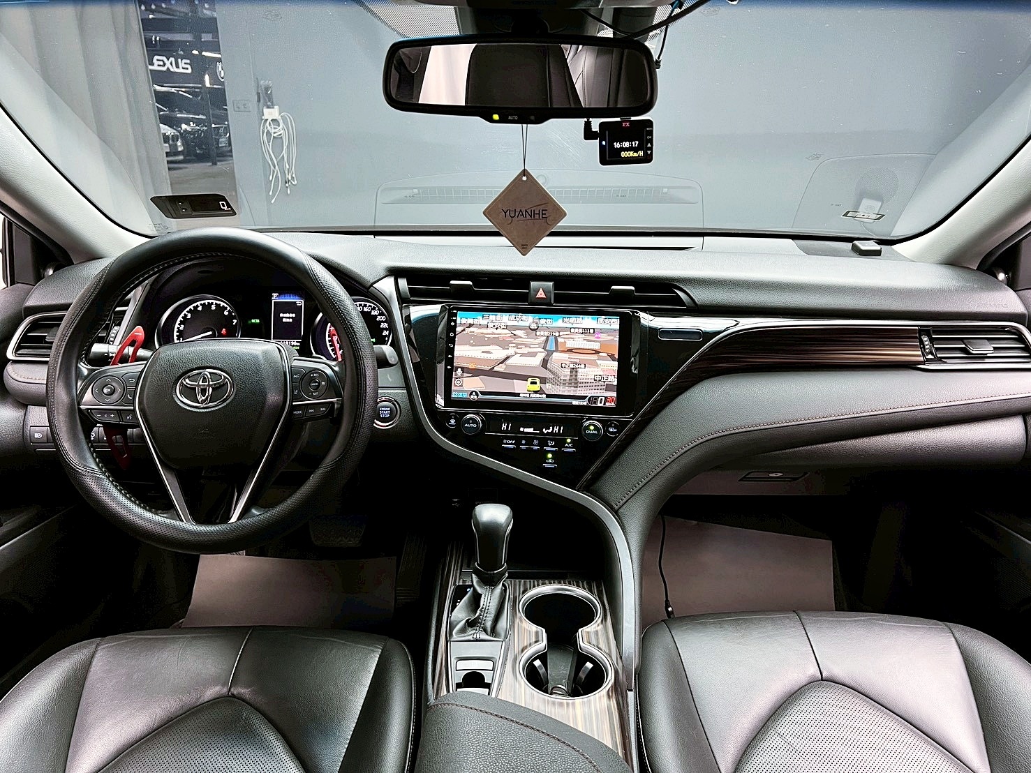 全台到府賞車 2019 Toyota Camry 豪華版『小李經理』元禾國際車業/中古車/促銷中  第10張相片