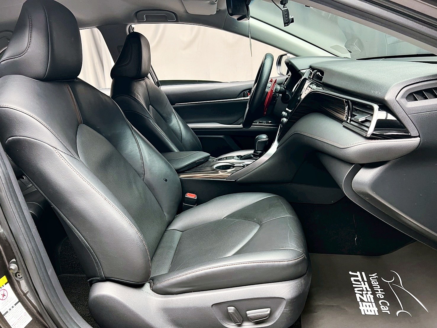 全台到府賞車 2019 Toyota Camry 豪華版『小李經理』元禾國際車業/中古車/促銷中  第11張相片