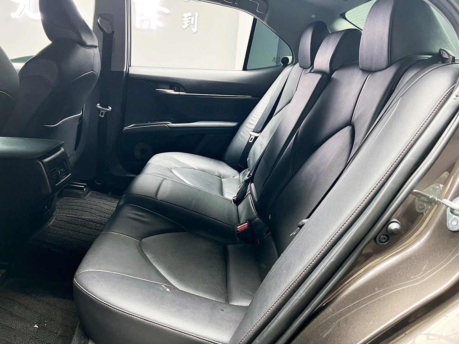 全台到府賞車 2019 Toyota Camry 豪華版『小李經理』元禾國際車業/中古車/促銷中  第14張相片