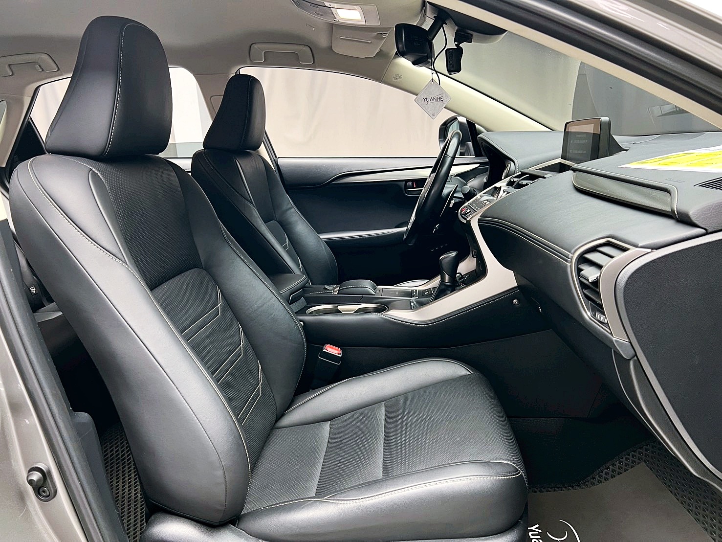 全台到府賞車 2020 Lexus NX300 豪華版『小李經理』元禾國際車業/中古車/促銷中  第10張相片