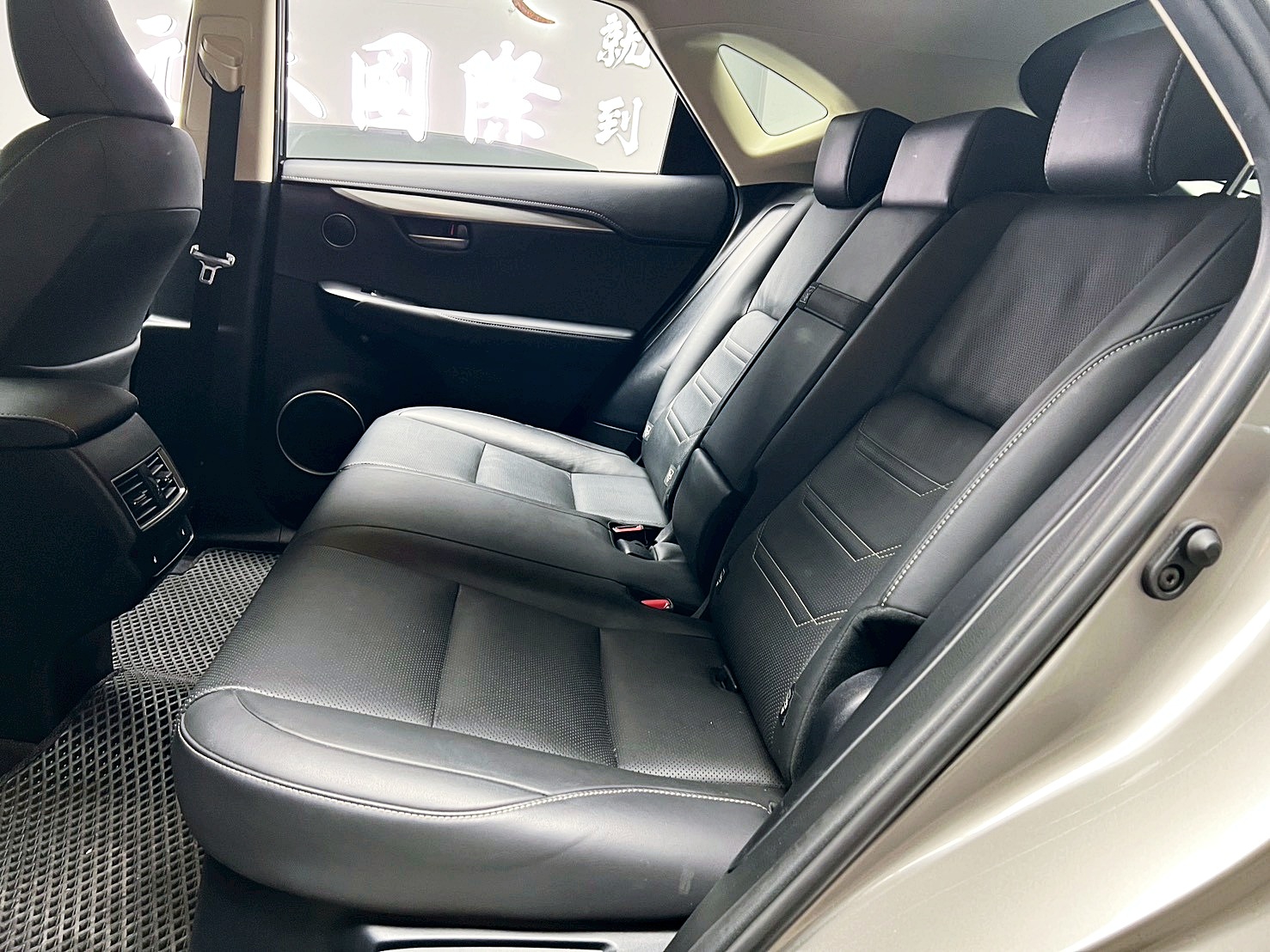 全台到府賞車 2020 Lexus NX300 豪華版『小李經理』元禾國際車業/中古車/促銷中  第13張相片