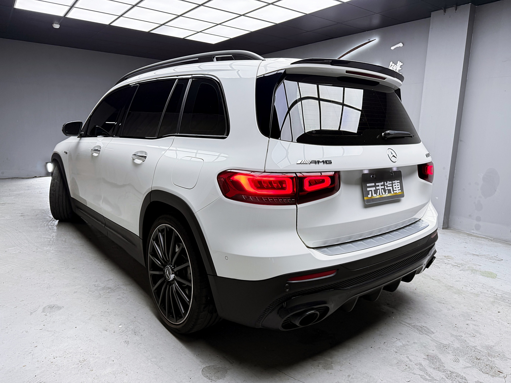 全台到府賞車 2021/22 Benz GLB35 AMG 4MATIC X247型 七人座『小李經理』元禾國際車業/中古車/促銷中  第3張相片