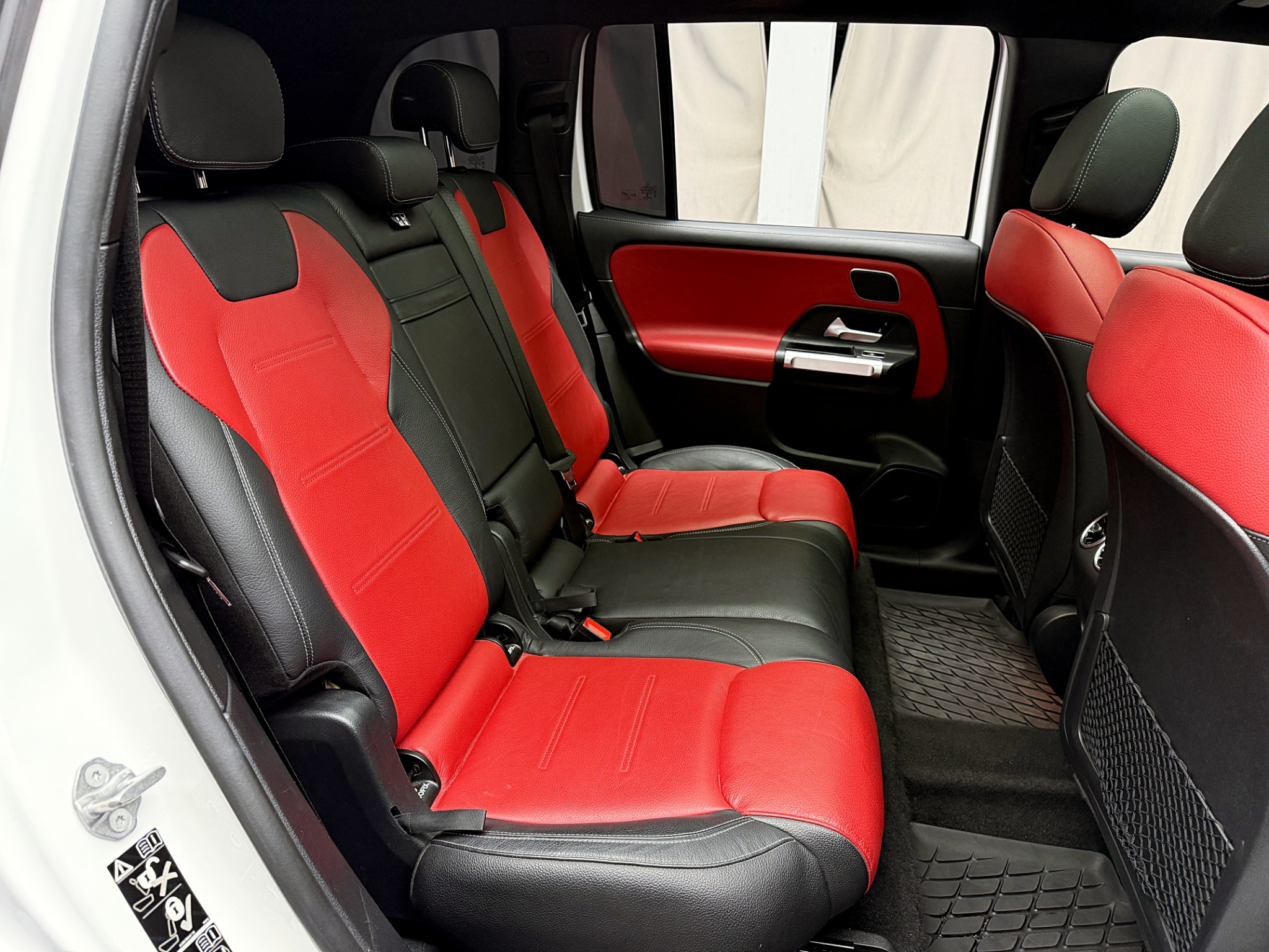 全台到府賞車 2021/22 Benz GLB35 AMG 4MATIC X247型 七人座『小李經理』元禾國際車業/中古車/促銷中  第14張相片